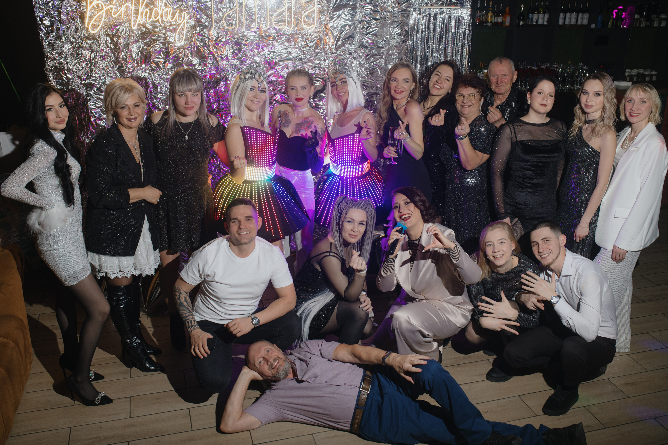 День рождения Томы — Let`s Talk Bar. Свадебный фотограф Екатеринбург/Челябинск — Любовь Волохова