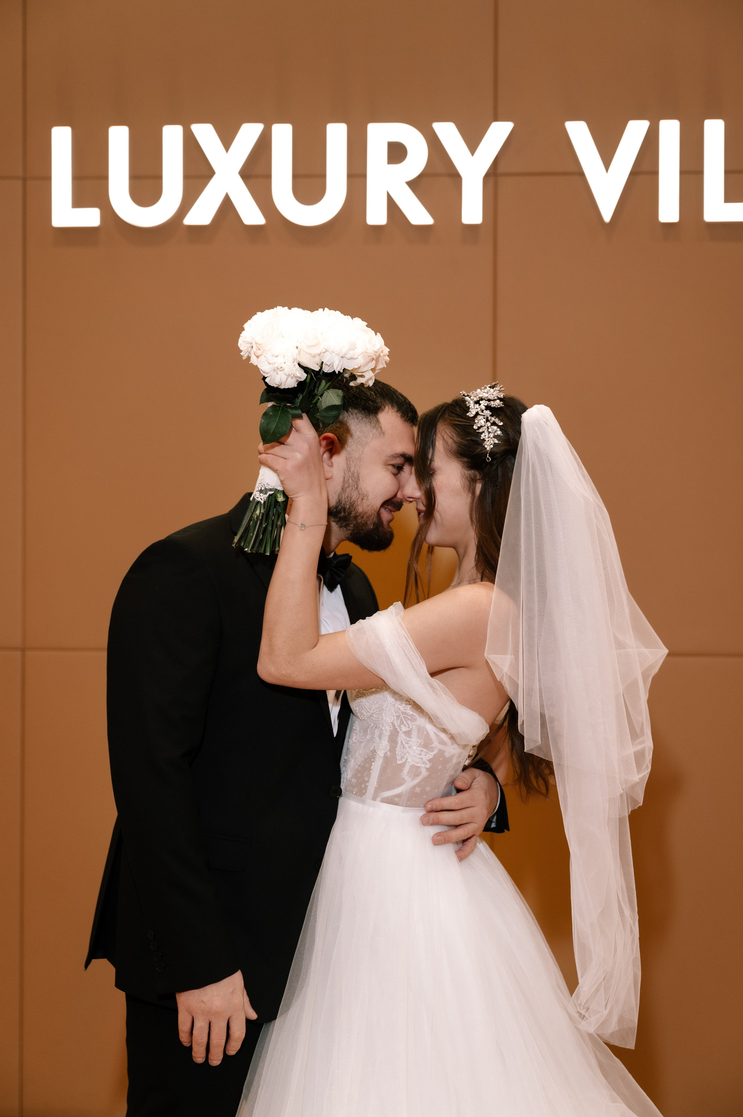 Свадебная фотосессия в ЗАГСе Барвиха LUXURY VILLAGE 