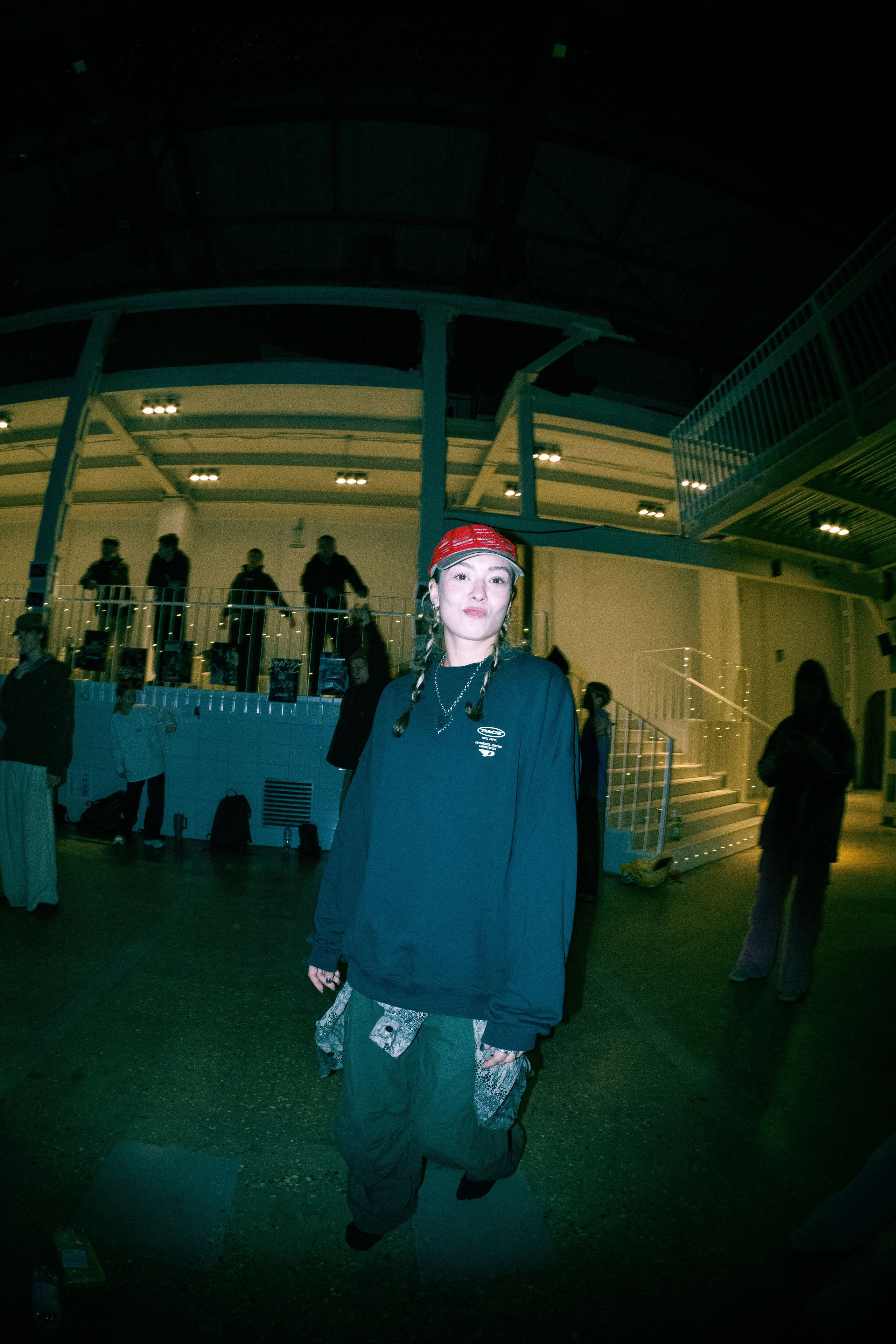 LORDS OF THE UNDERGROUND 27/10/25 (@youlovebu). Соня бу тебя сфоткала