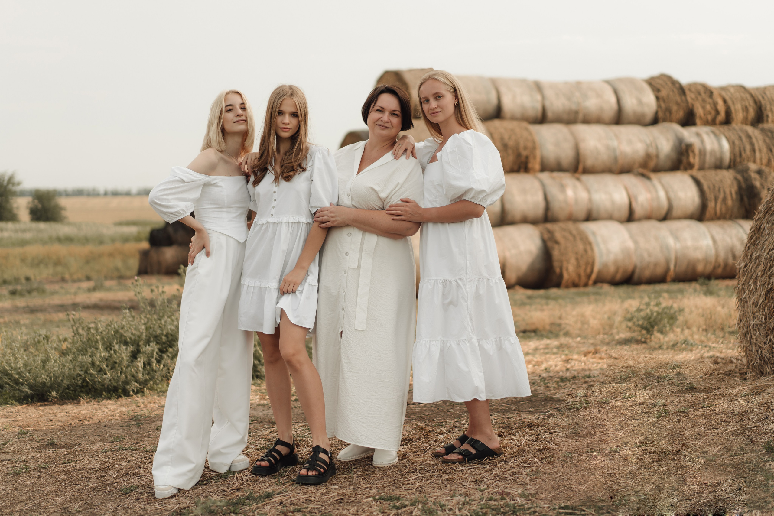 ТРИ ДОЧЕРИ-ЭТО ТРИ НЕЖНОСТИ, ТРИ РАДОСТИ И ТРИ ОТРАЖЕНИЯ МАМИНОГО СЕРДЦА. Семейный и детский фотограф Анна Бренч