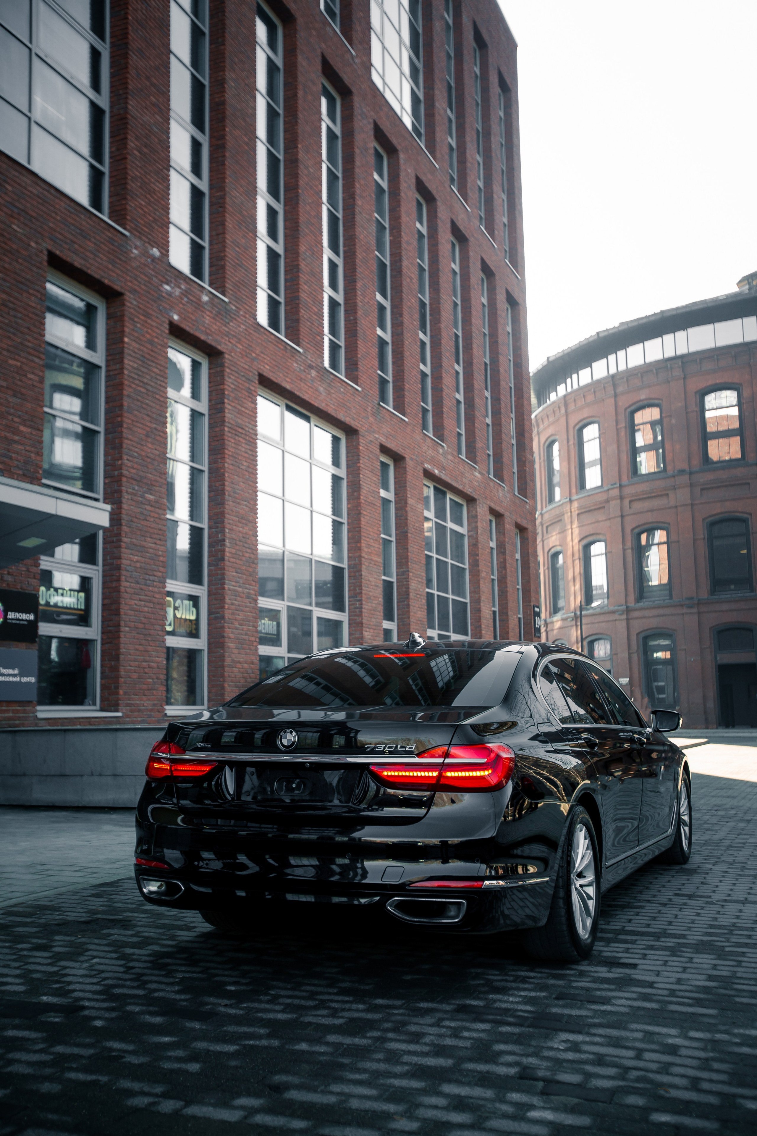 Персональный водитель. Автомобильный фотограф в Москве Андрей Емельянов