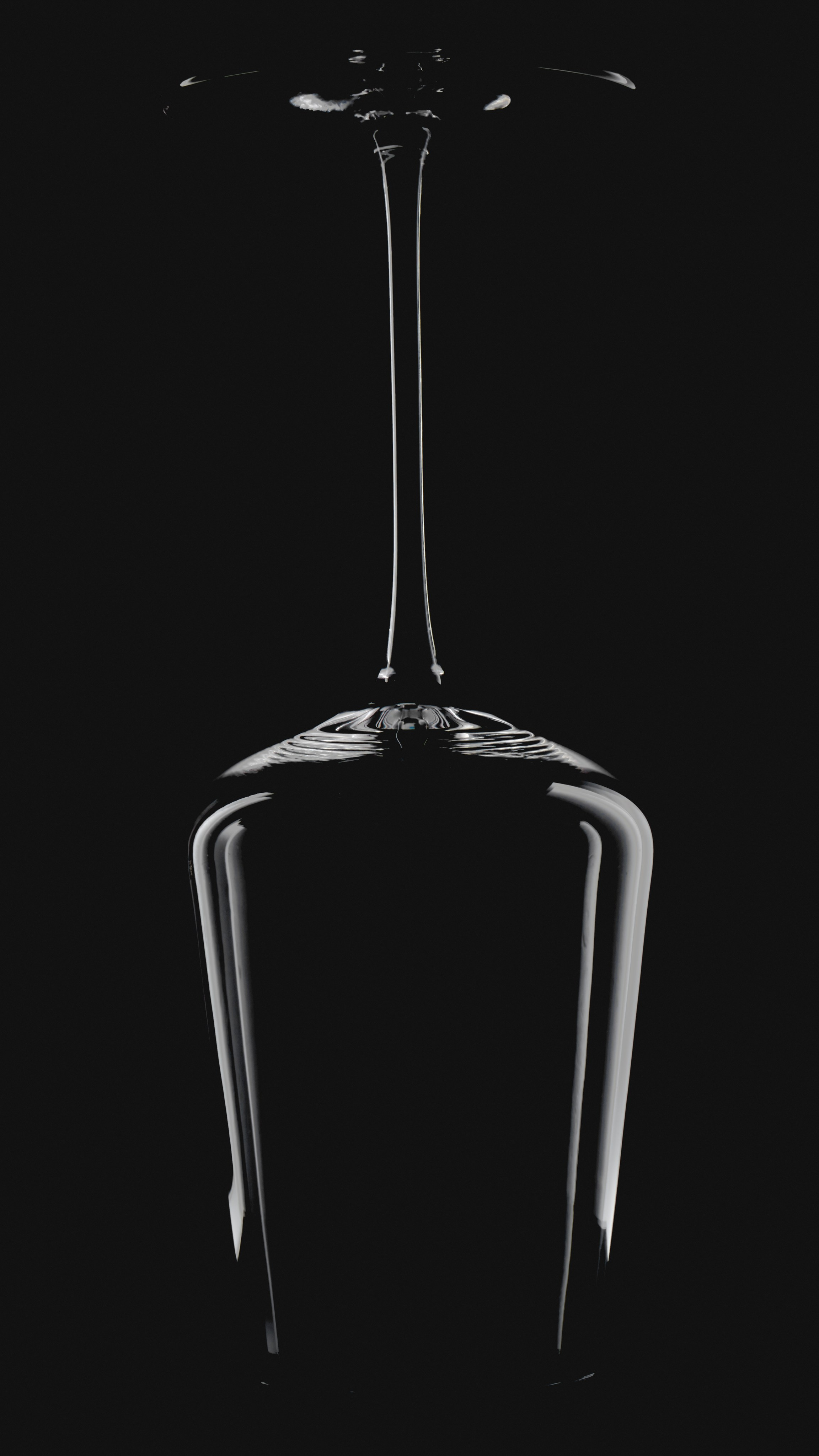 Я  фотограф. Работаю в городе Москва,