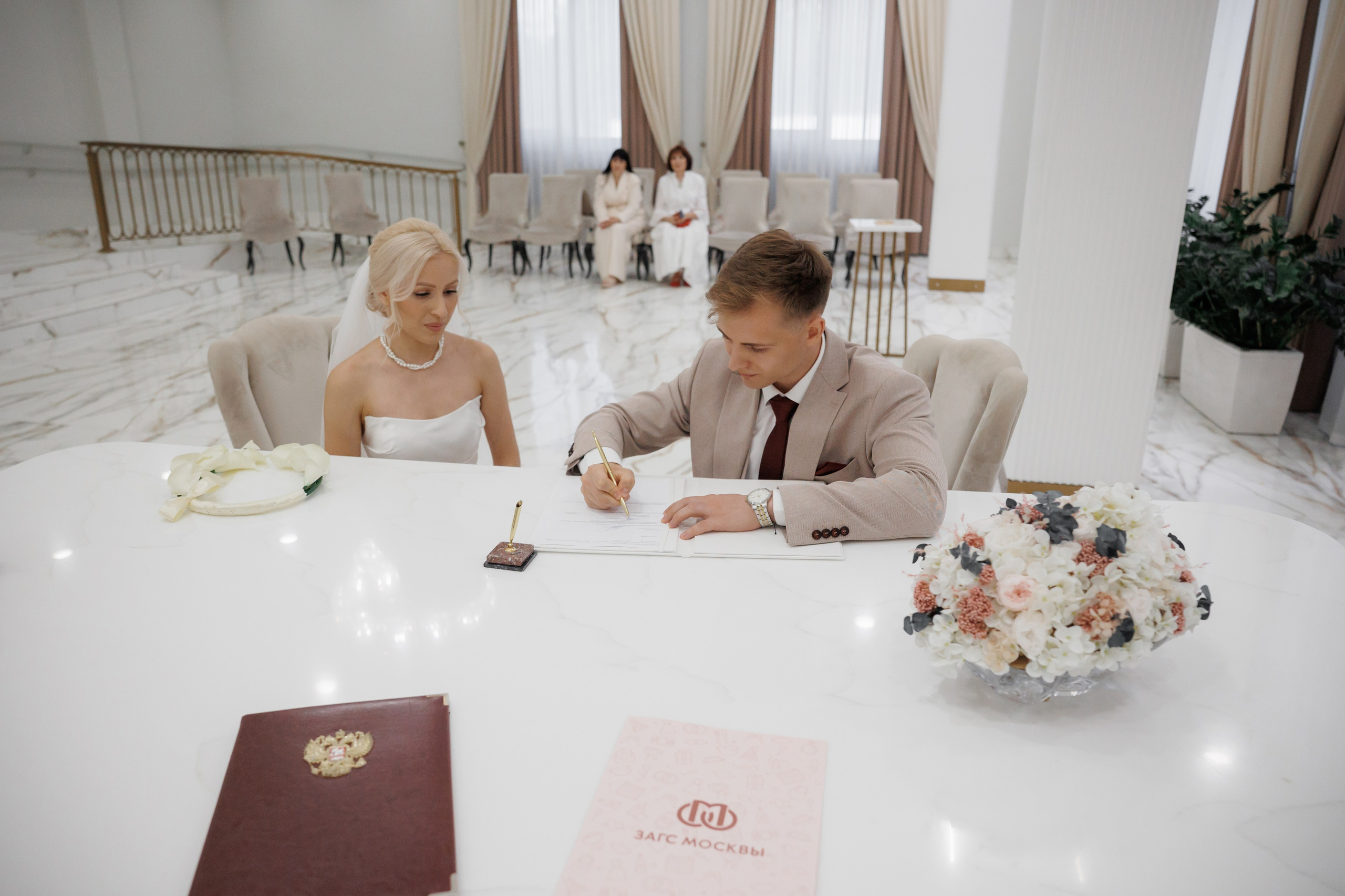 Отель «Милан», Шипиловский ЗАГС, прогулка в парке Царицыно. Свадебный и репортажный фотограф (Москва, Королев и другие)