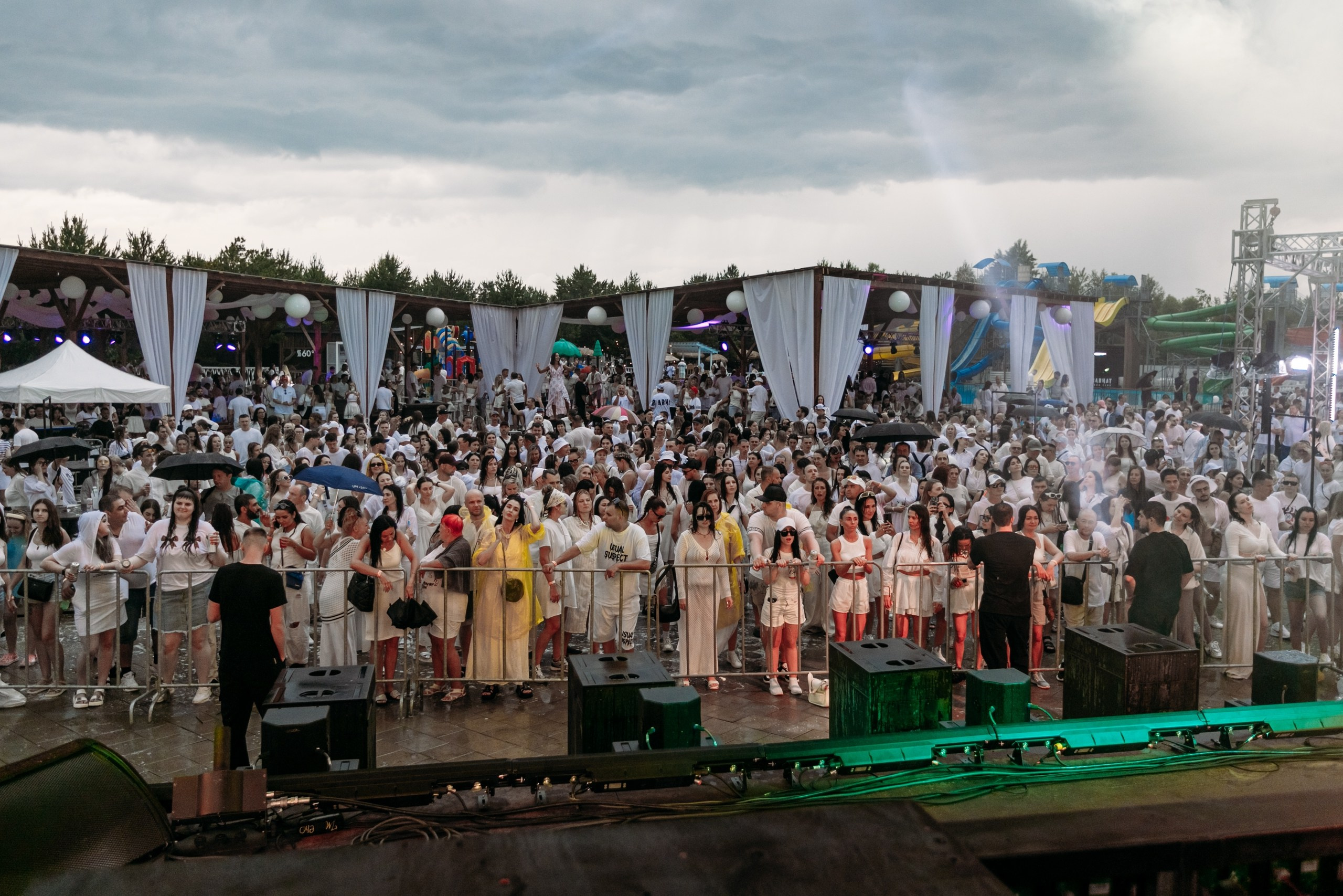 White Party @ Бархат парк. Репортажный фотограф Максим Полянский. Москва, Санкт-Петербург, Красноярск