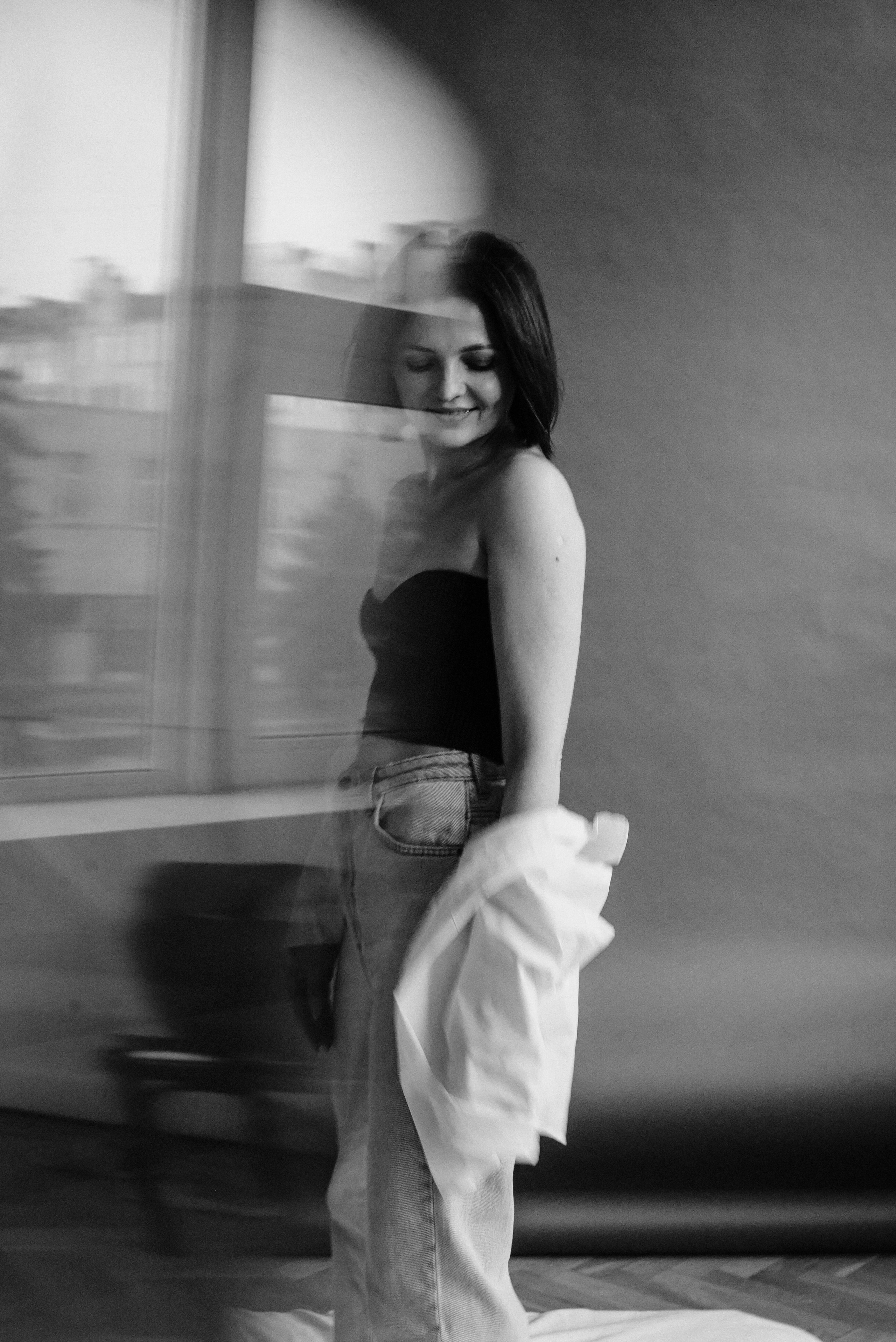 девушка в студи женская фотосессия в студии женская съемка