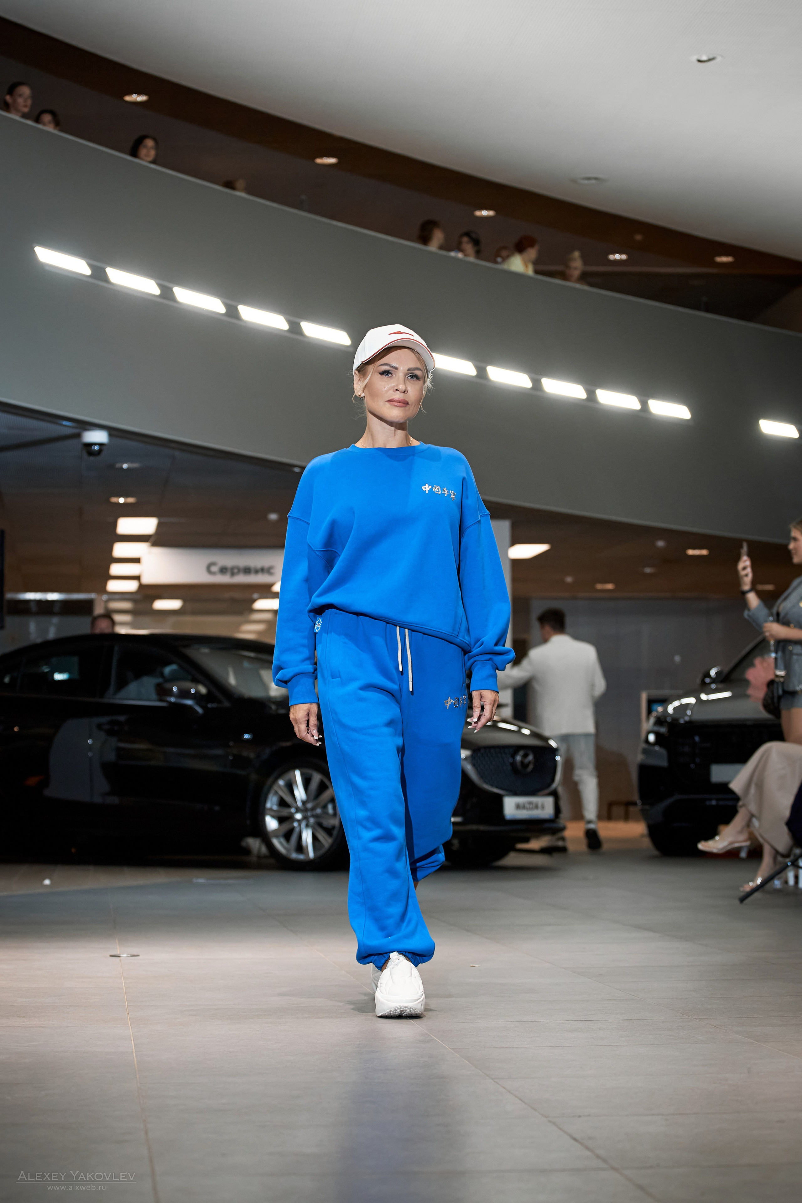 Модный показ PRE-FALL модельной школы Modeling+. Фотограф Алексей Яковлев