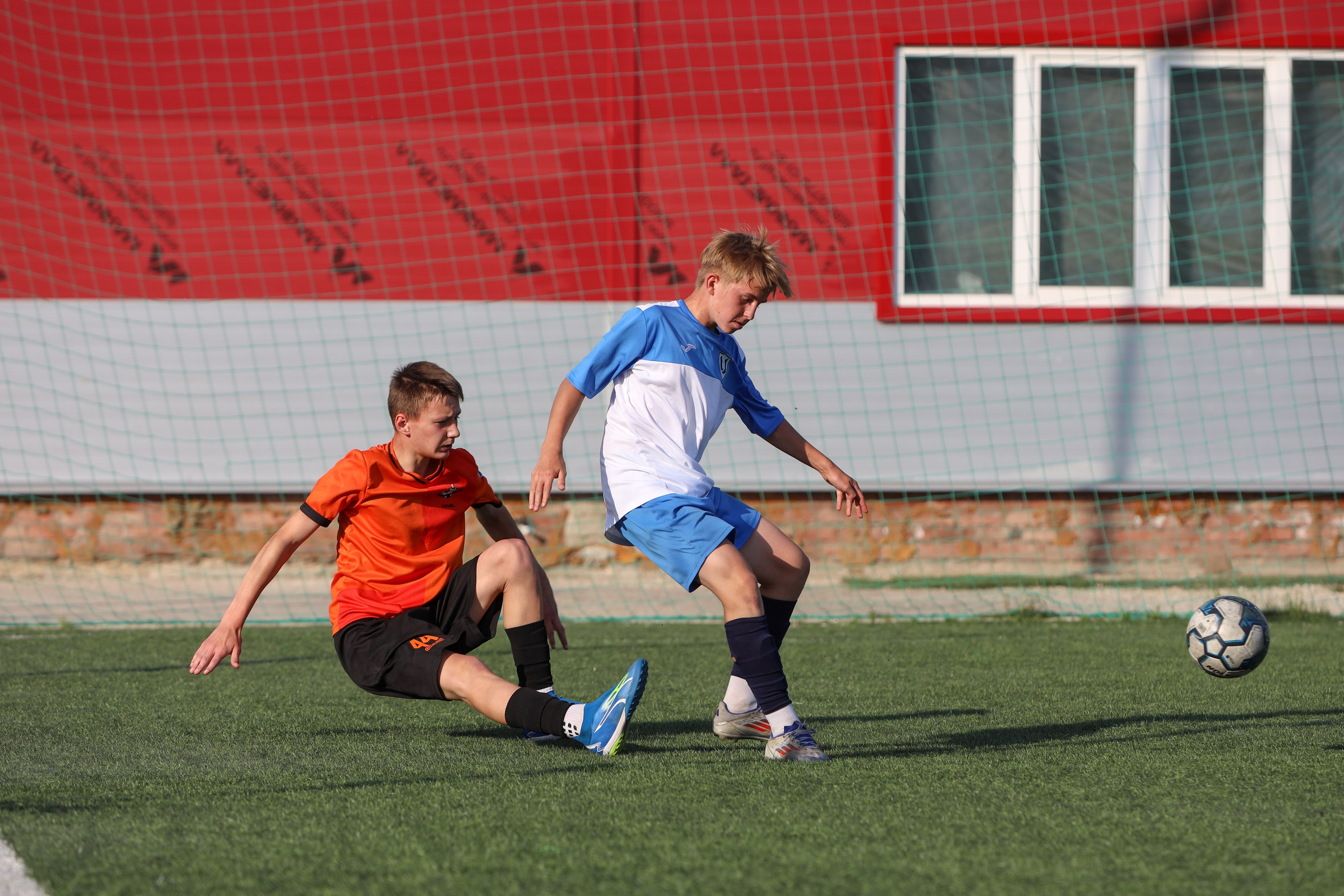 Кинель — Виктория Унион. Чемпионат СФПЛ. Молодежная футбольная лига U-15. Спортивный фотограф в Самаре