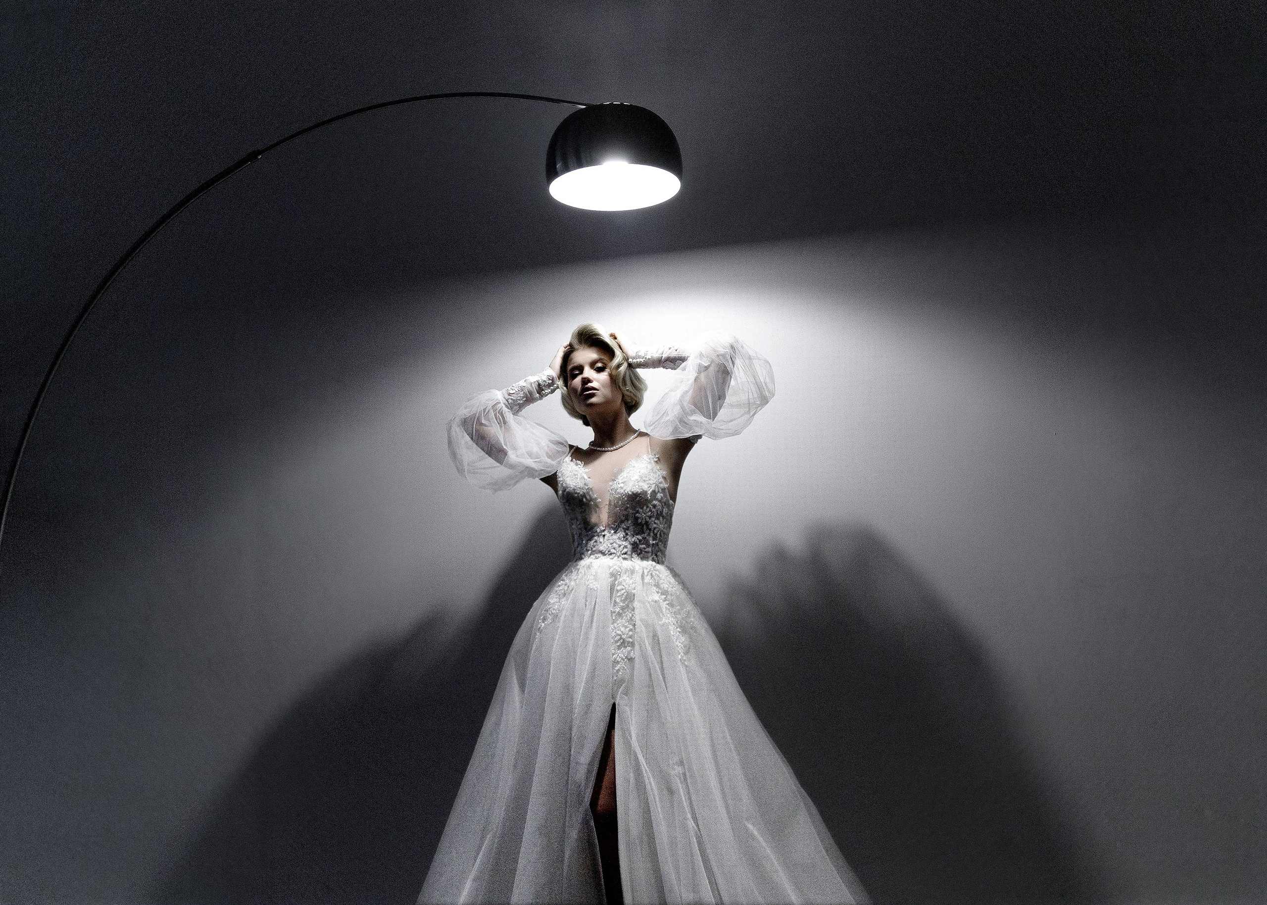 Я профессиональный фотограф, меня зовут Владимир Орешенков. Элегантная фотожурналистика, искренние эмоции, нетривиальные портреты в Санкт-Петербурге.