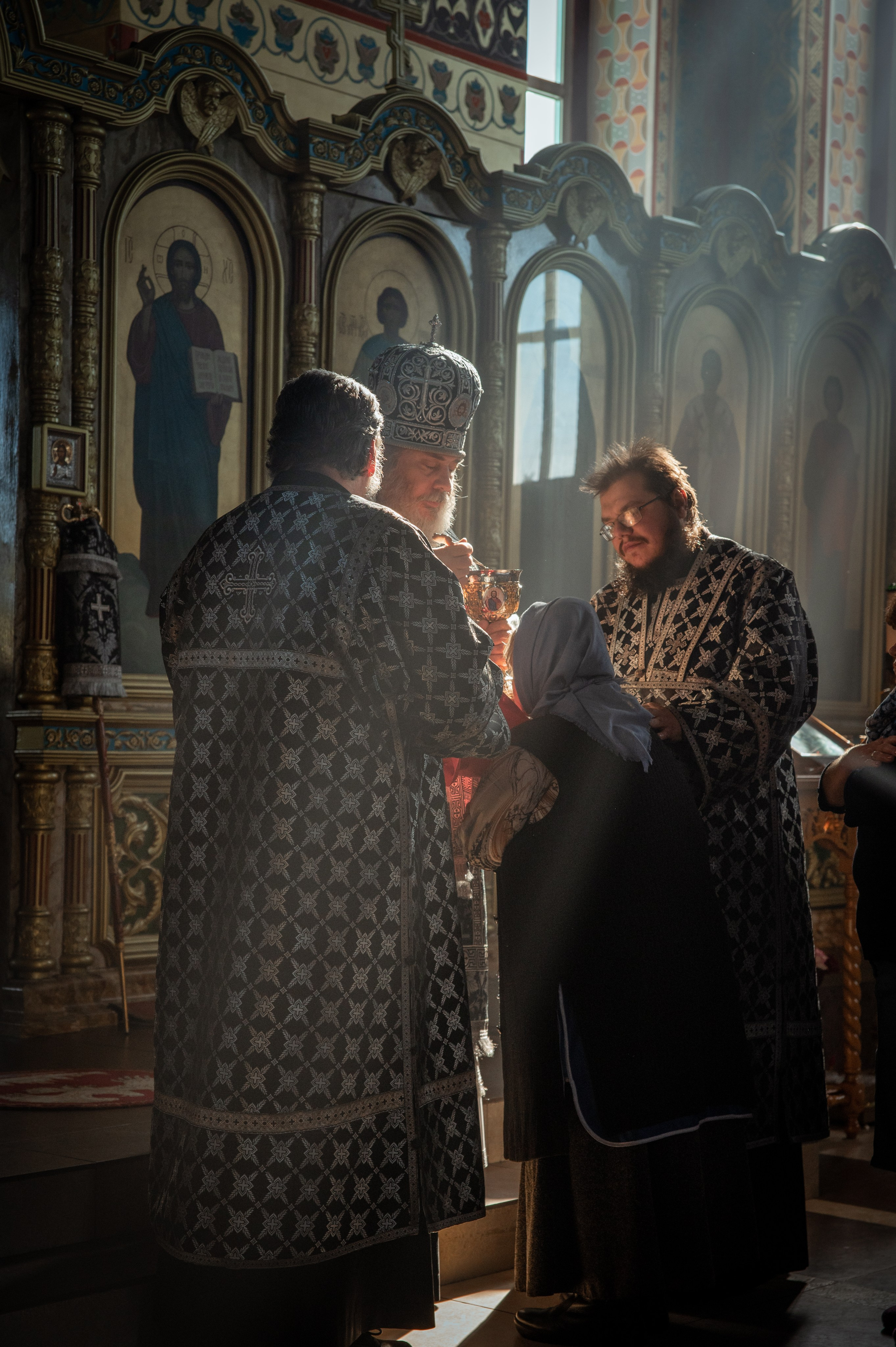 Преждеосвящение Даров. Храм Серафима Саровского. Церковный, семейный и репортажный фотограф Волгоград, Волжский