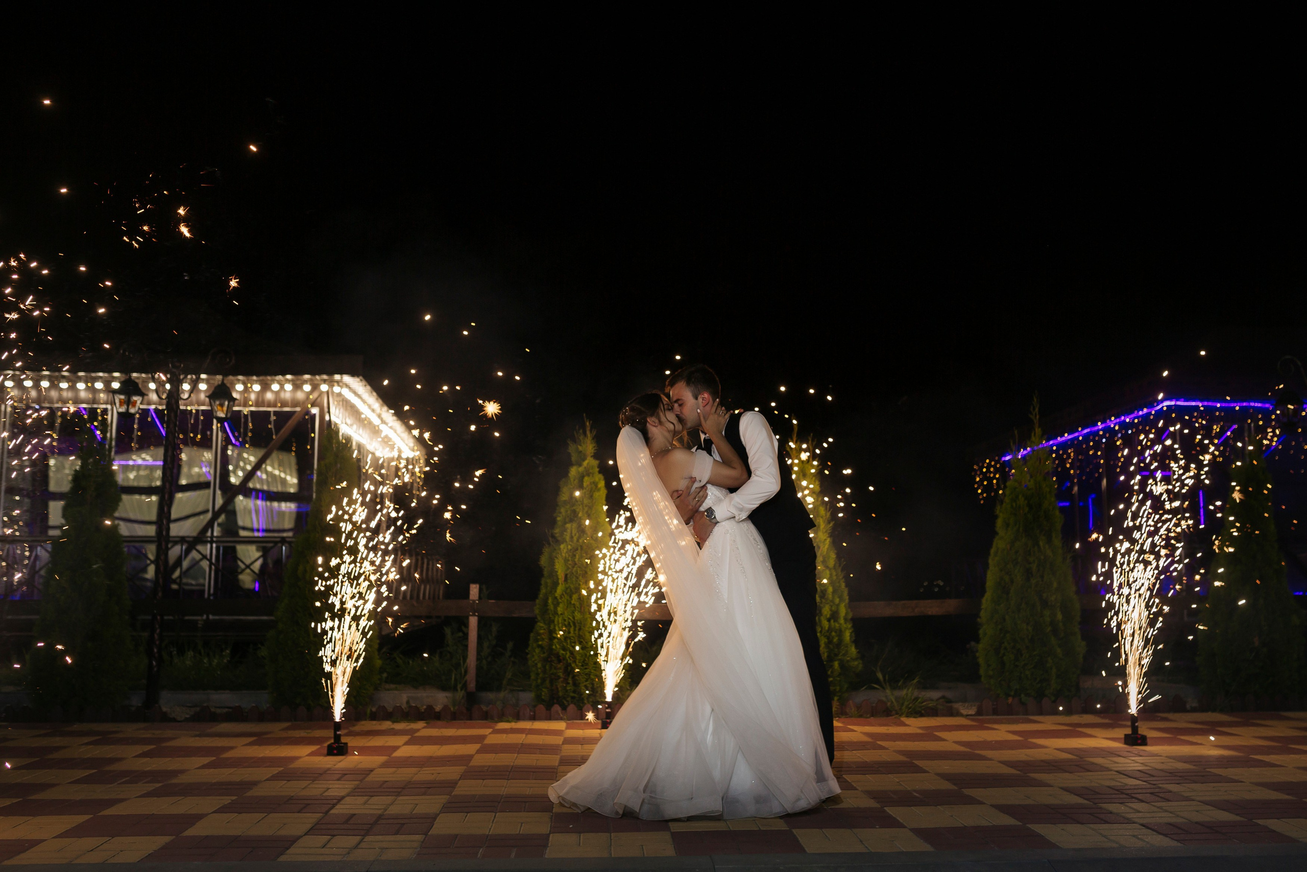 СВАДЕБНЫЕ ЭФФЕКТЫ «ФЕНИКС»