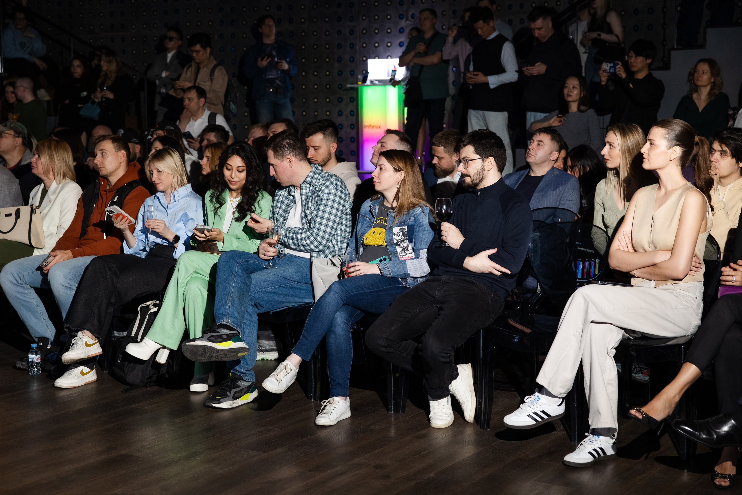 Презентация Infinix. Свадебный репортажный фотограф в Москве