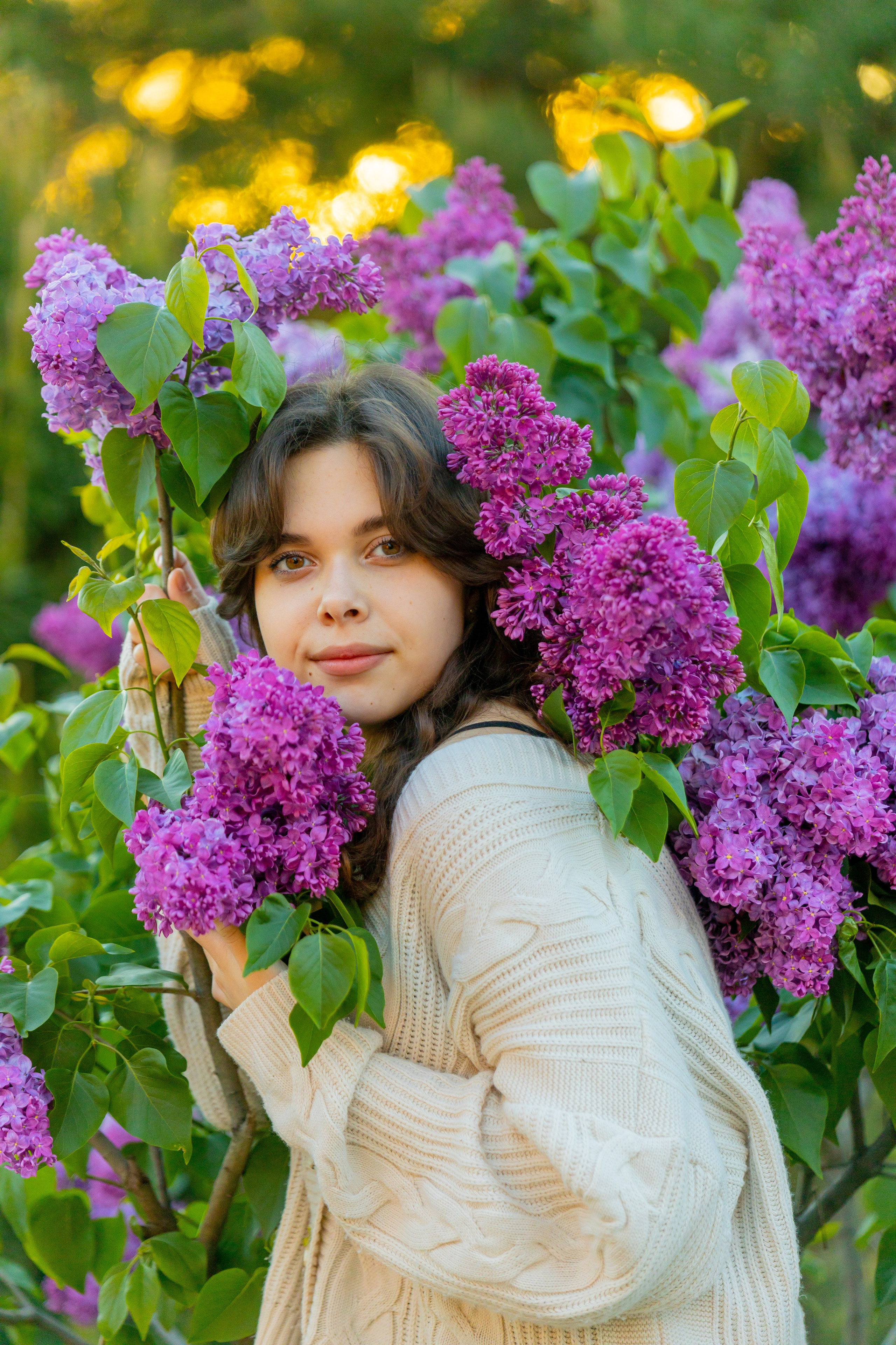 Мария весной в цветущих локациях. Фотограф в Туле Крупский АнДРей. Фотостудия «КАДР71» в Туле