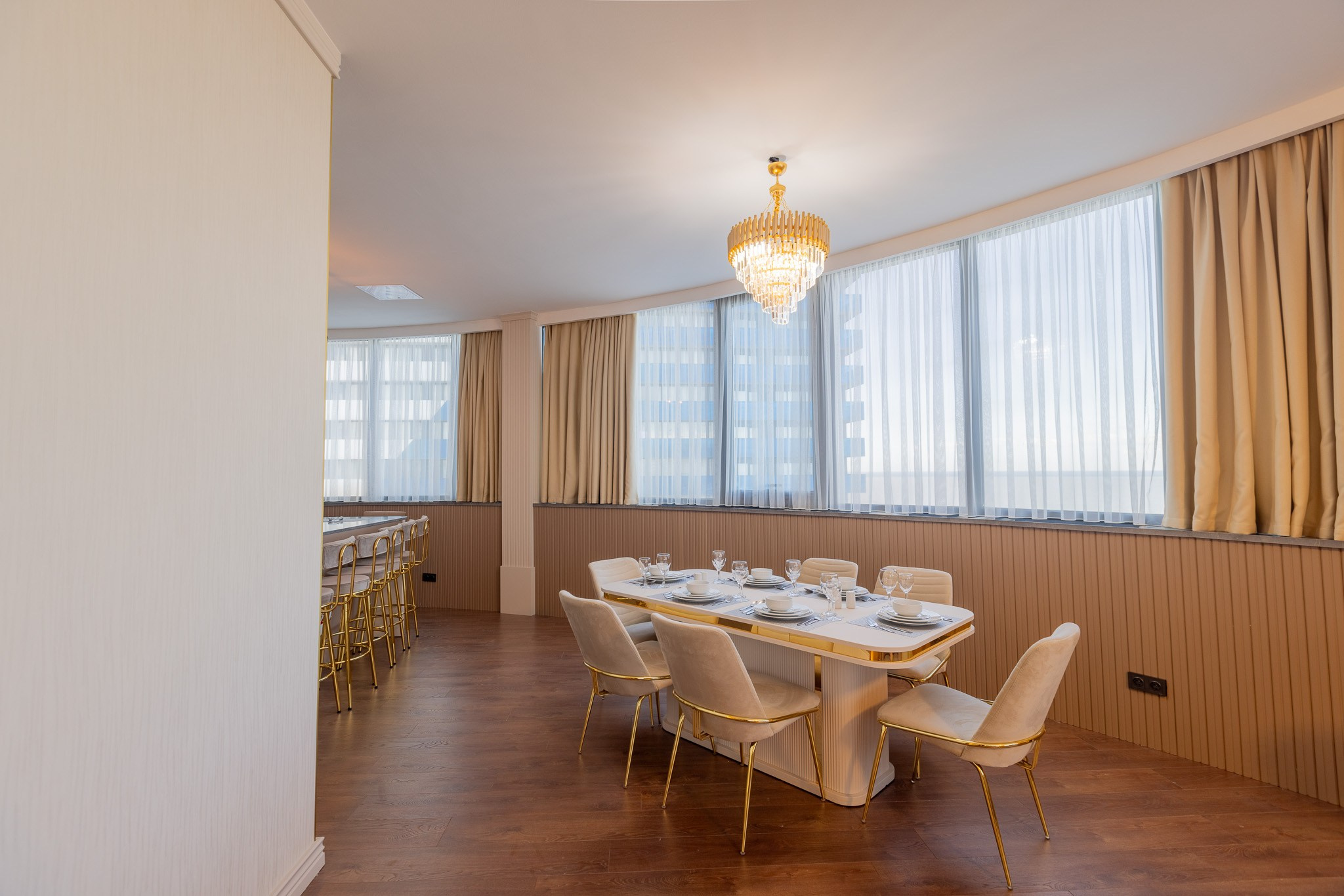 SKY TOWER (METRO CITY). Режиссёр, клипмейкер, фотограф — Андрей Охота