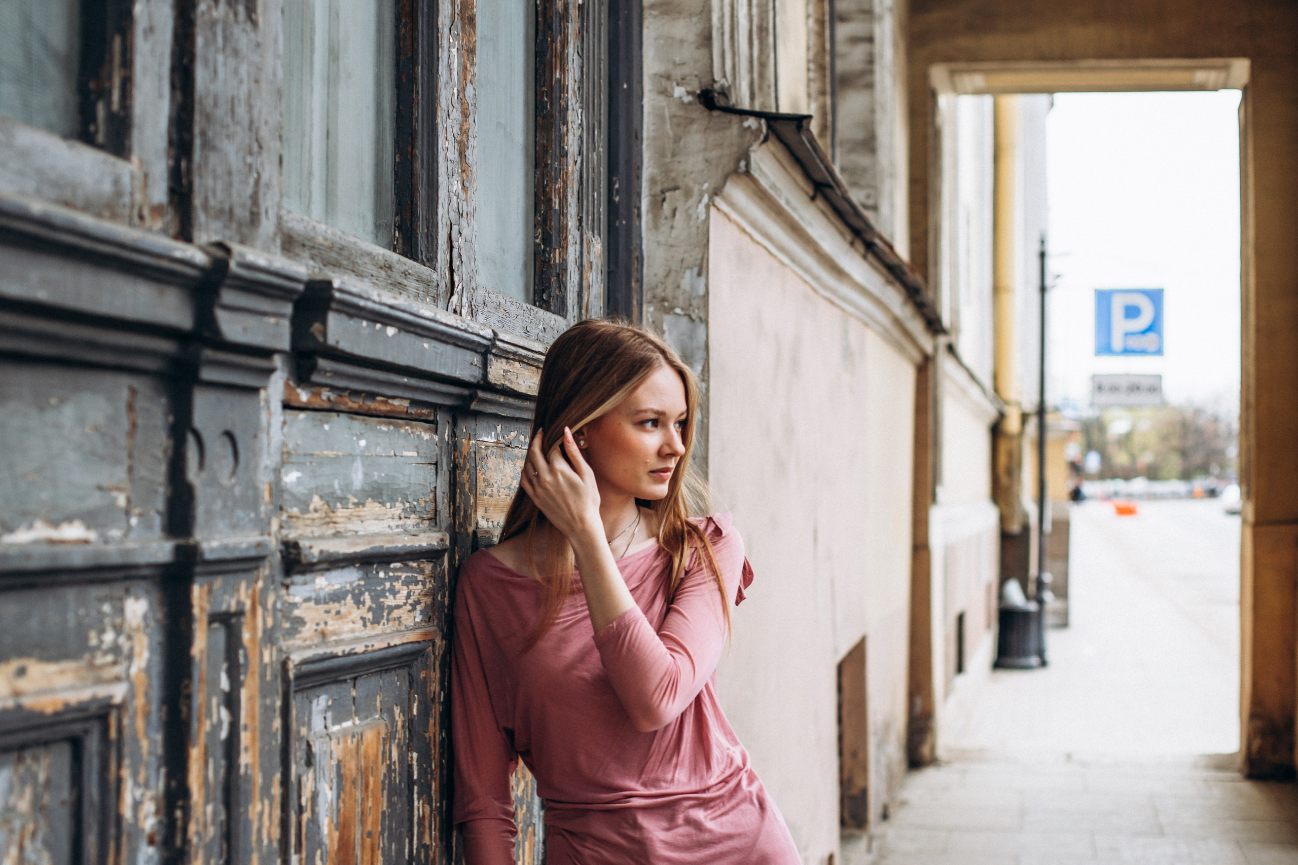Юлия в мае. Фотопрогулка в Петербурге. Индивидуальный и семейный фотограф в Санкт-Петербурге