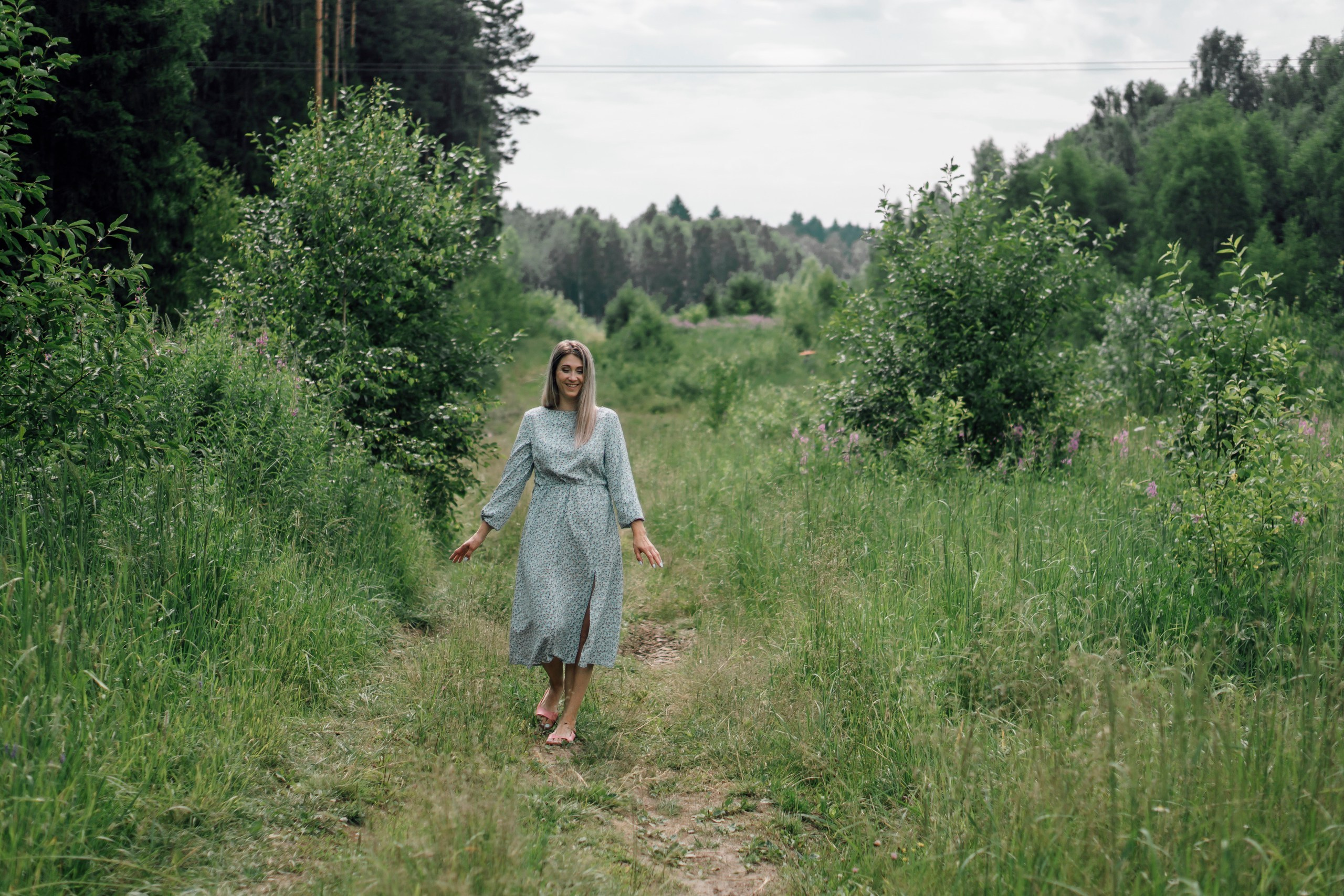 Семейная фотоссесия на природе. Свадебный фотограф в Дмитрове