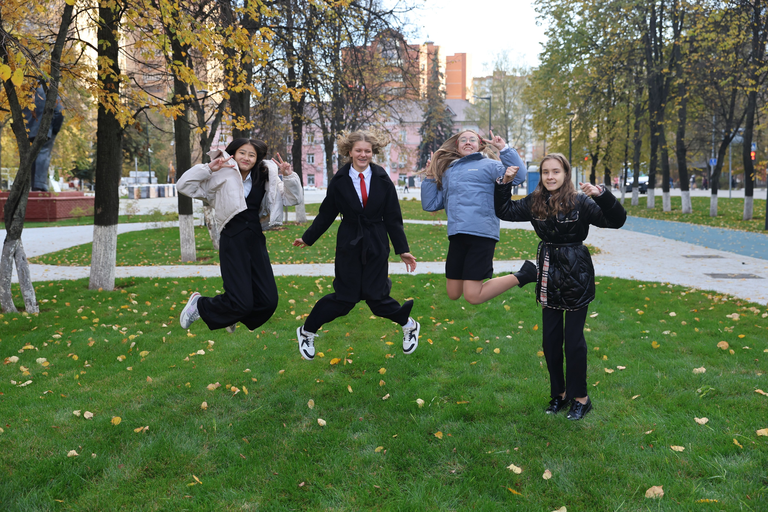 Школьные фотографии. Выпускные альбомы с оживающими фотографиями. Москва, Балашиха