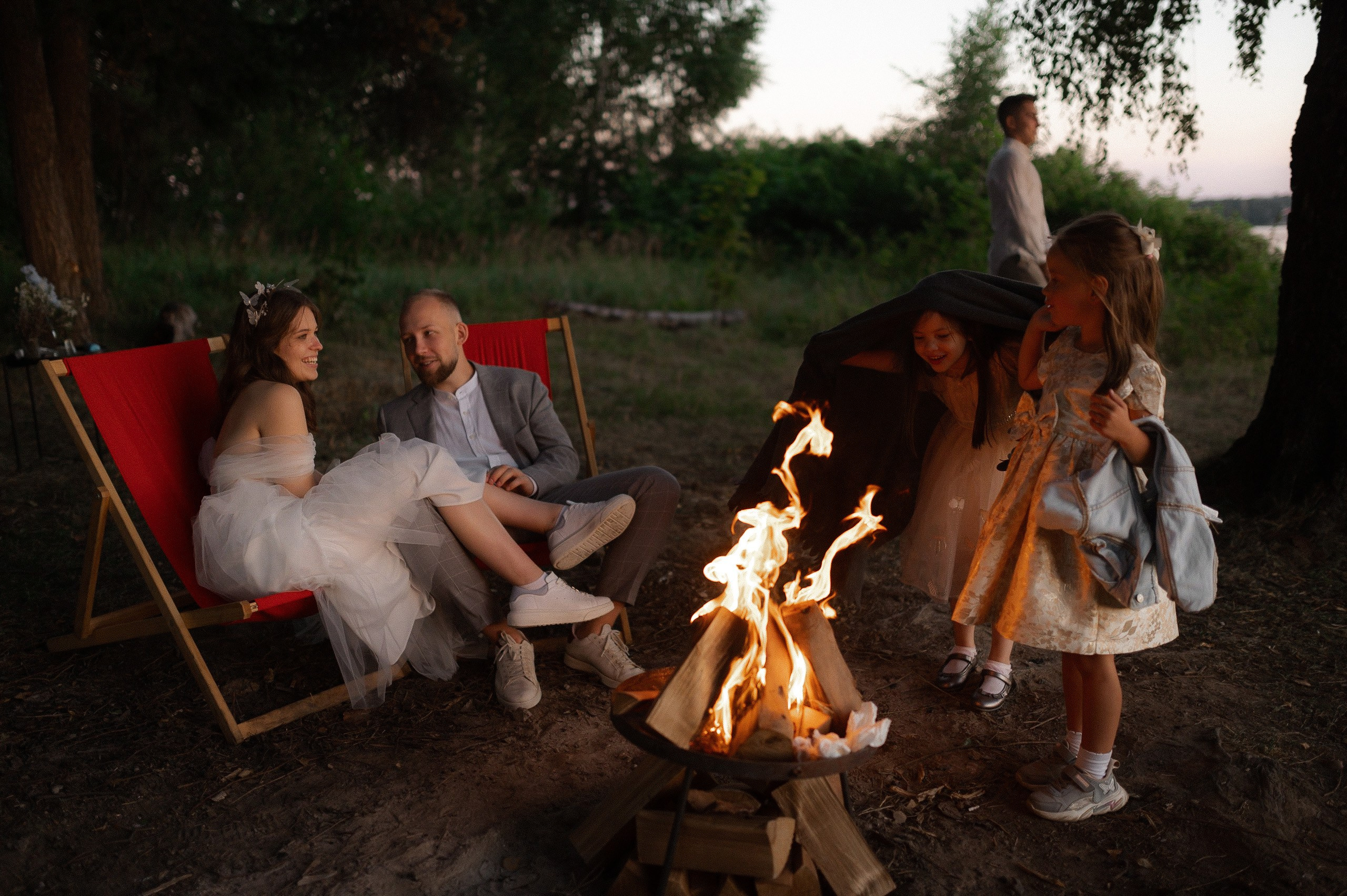 Камерный свадебный ужин в березовой роще. Афина Ефимова. Свадебный фотограф Москва