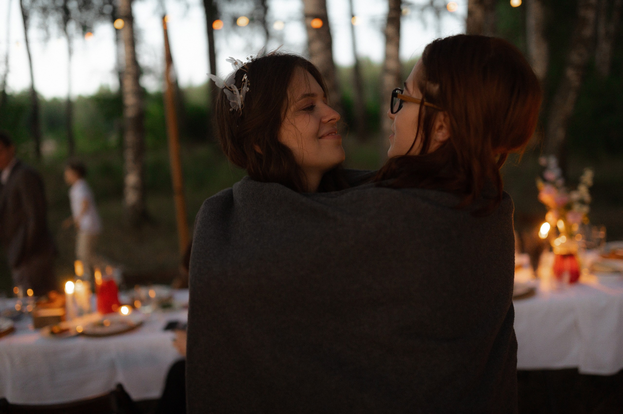 Камерный свадебный ужин в березовой роще. Афина Ефимова. Свадебный фотограф Москва