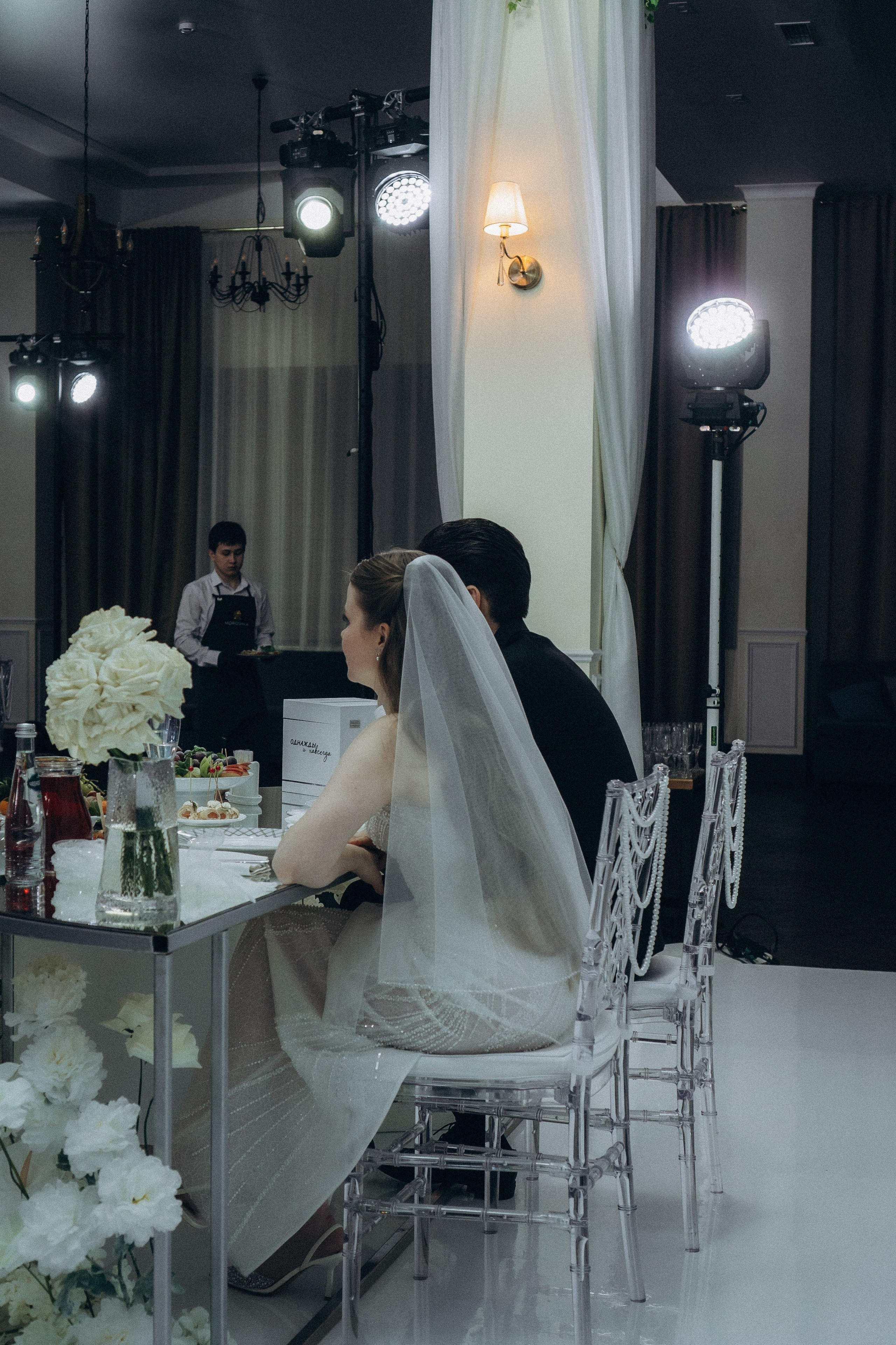 СВАДЕБНАЯ СЬЕМКА СБОРОВ В ОТЕЛЕ И ВЫЕЗД НА ЦЕРЕМОНИЮ (СНЯТО В СИБИРЕ В НИЖНЕВАРТОВСКЕ). Профессиональный фотограф, Санкт-Петербург — Виктория Богомолова