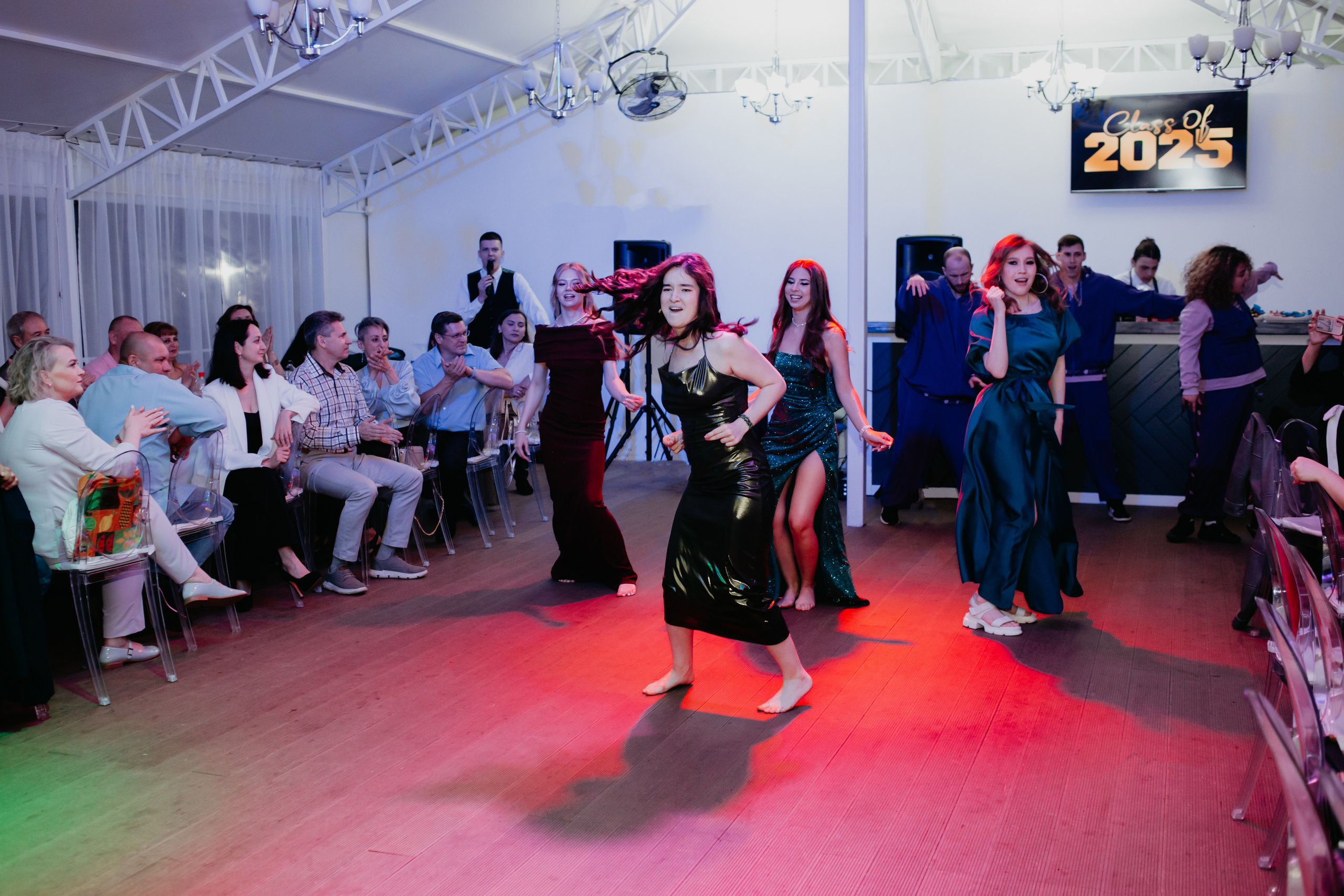 Выпускной 2025 (41 школа) 11 класс. Фотограф в Челябинске Ополихина Анна