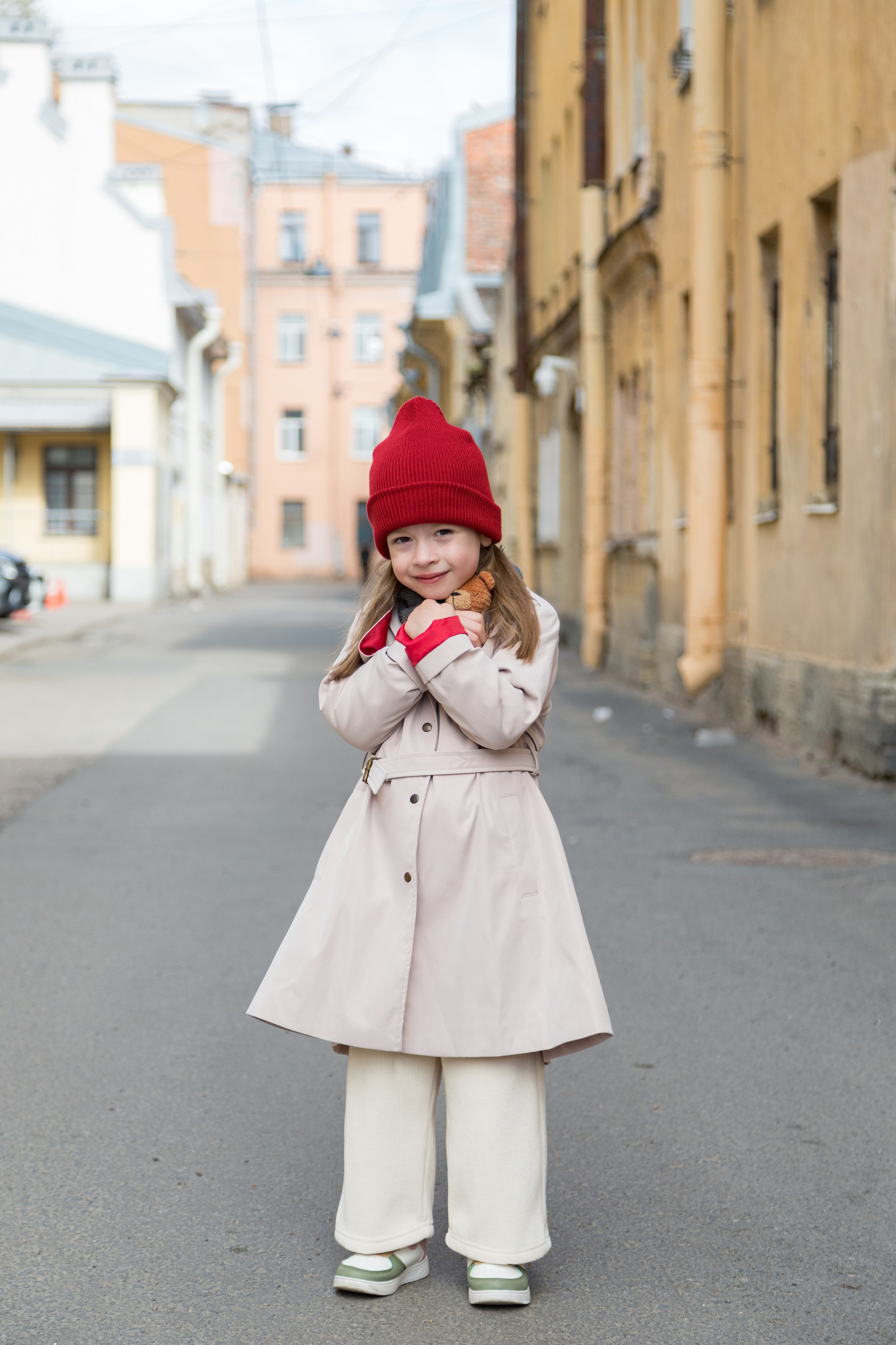 Весенняя фотопрогулка папы и дочки на Васильевском острове. Детский и контент фотограф Надя Волкова Санкт-Петербург