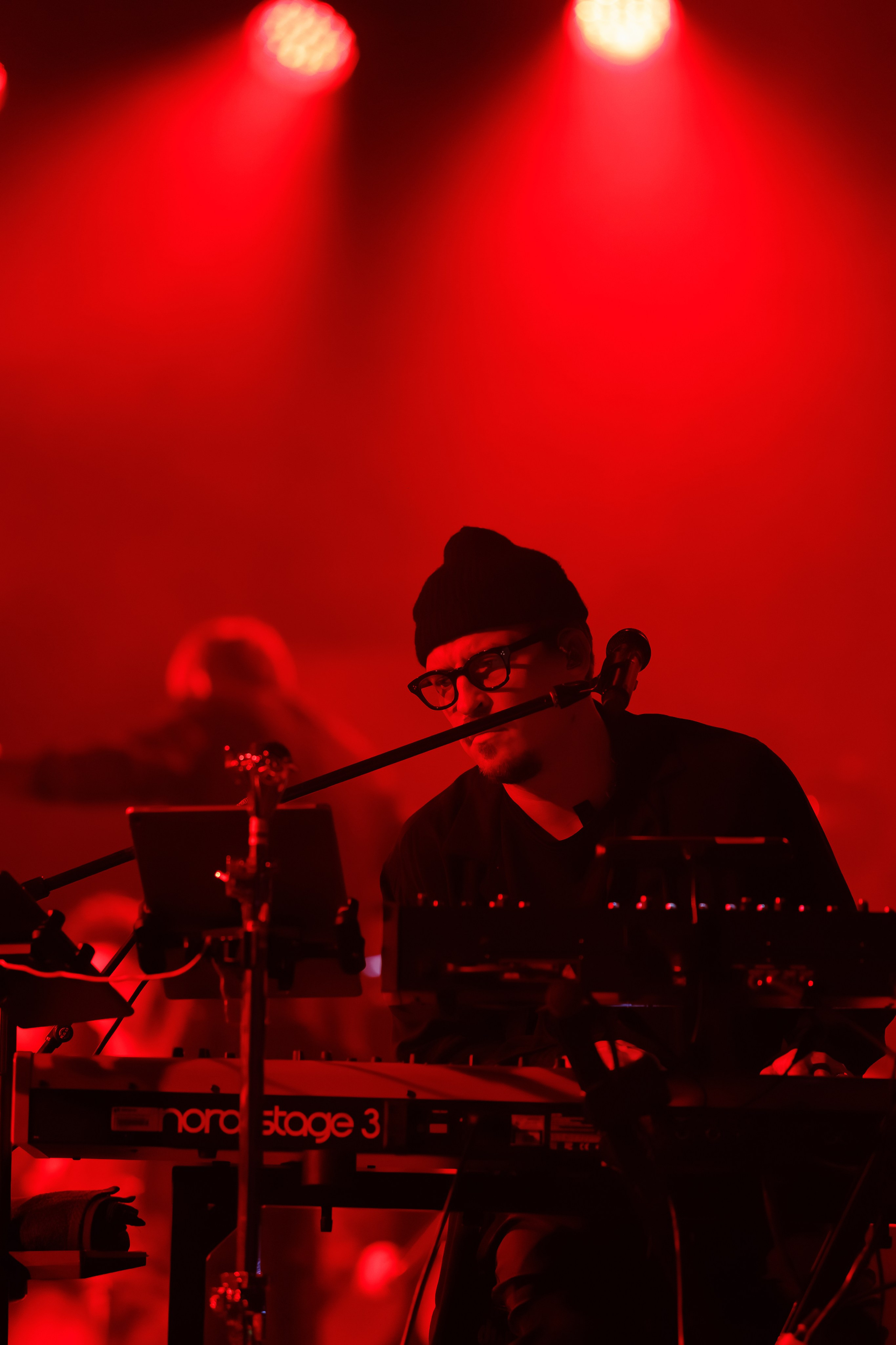 Concert Photography in Dubai — Anton Belyaev Live Performance. Evgen Yatsenko — Photographer in Dubai