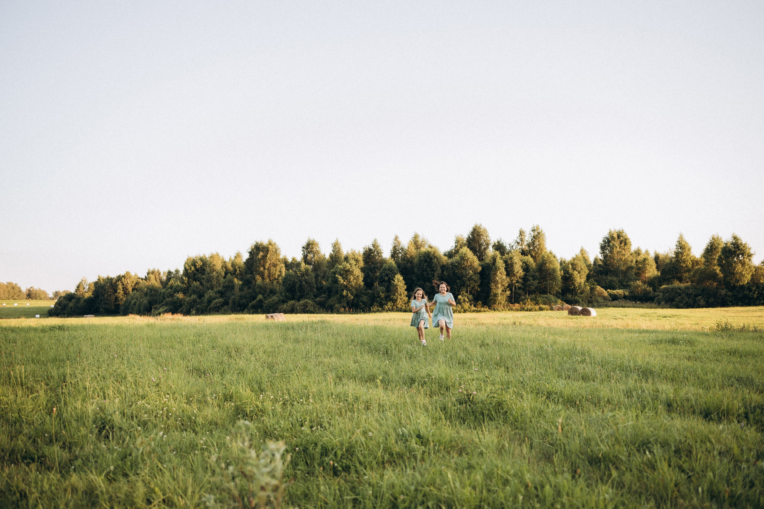 Алиса, Ульяна, Лена и Евгений. Фотограф Елена Рябцева