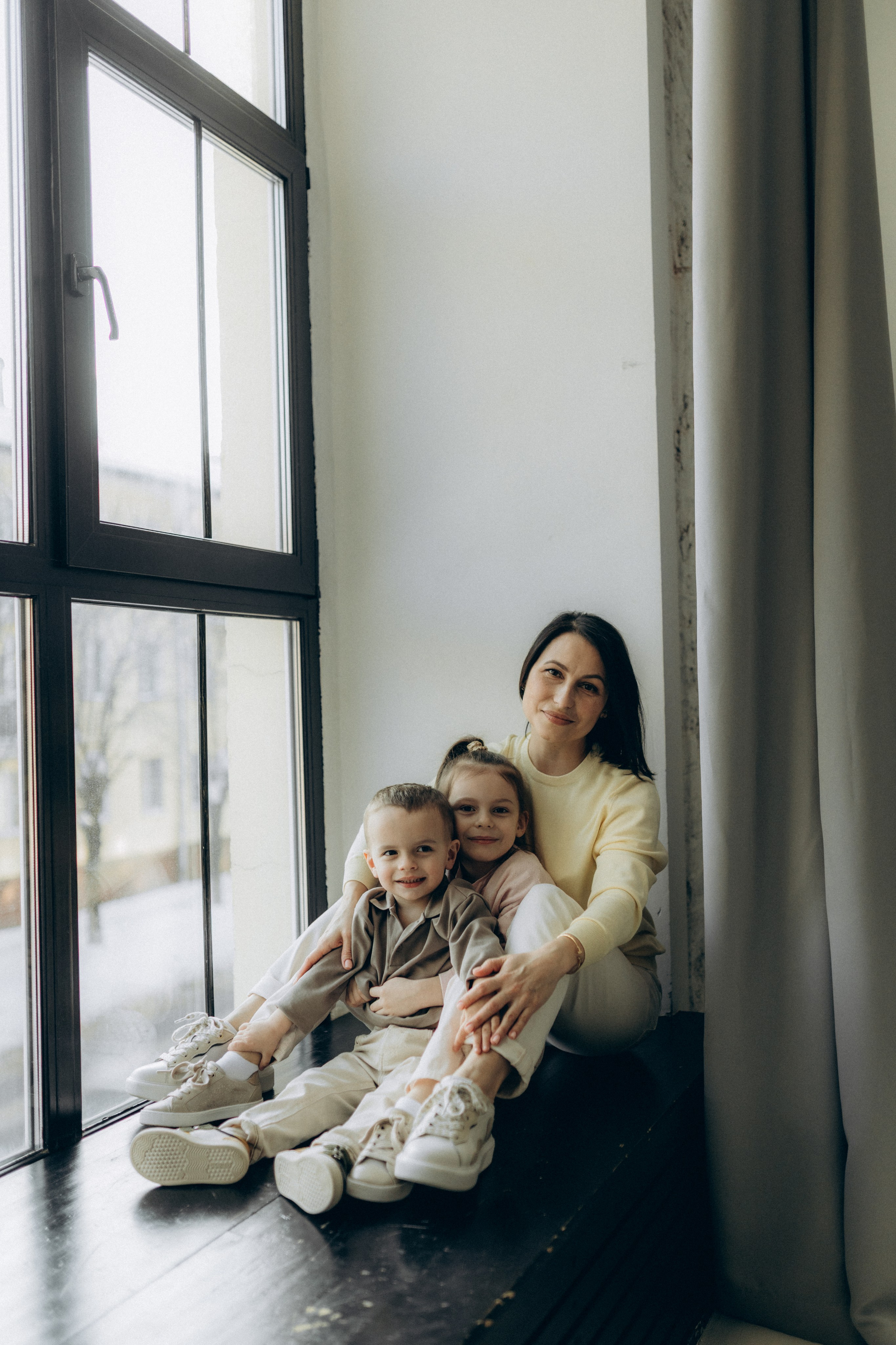 Семейная съёмка на циклораме. Фотограф НОГИНСК, Москва, Анастасия Белая