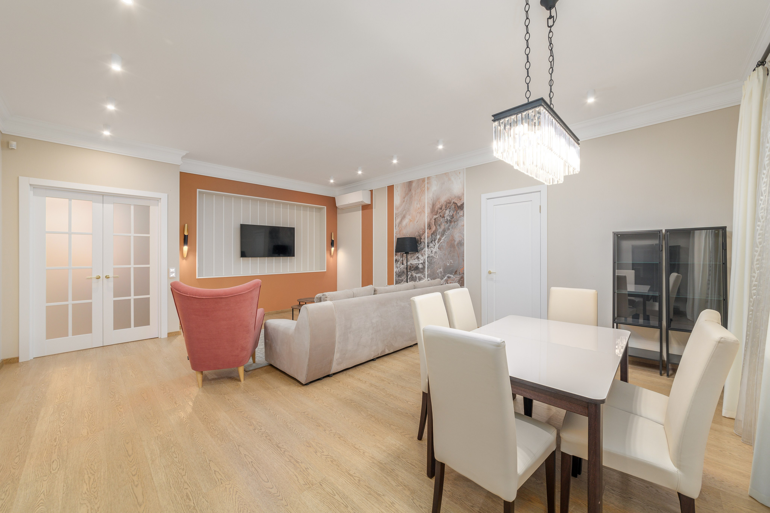 Трёхкомнатная квартира, Морской пр-кт