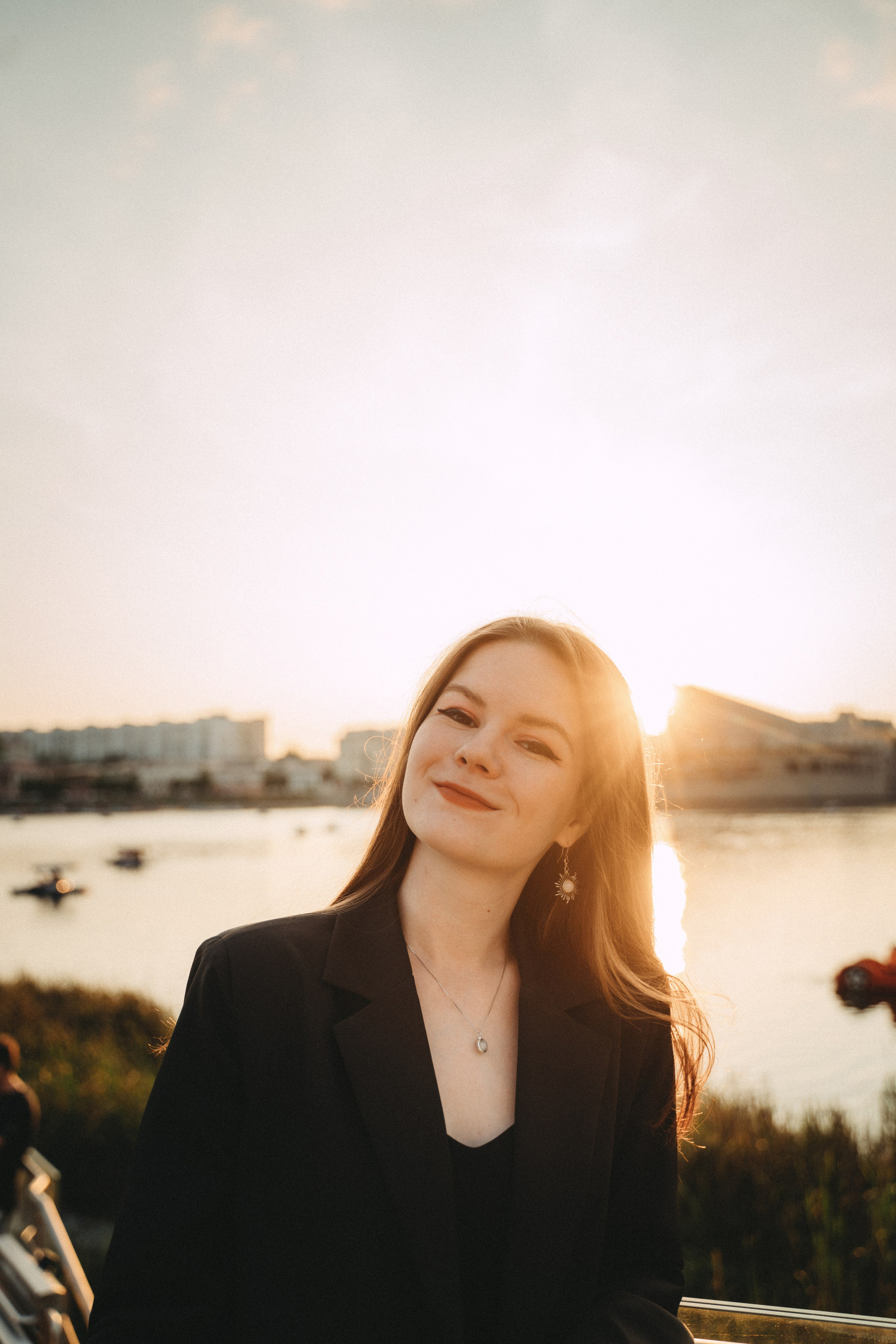 Ева. Главная