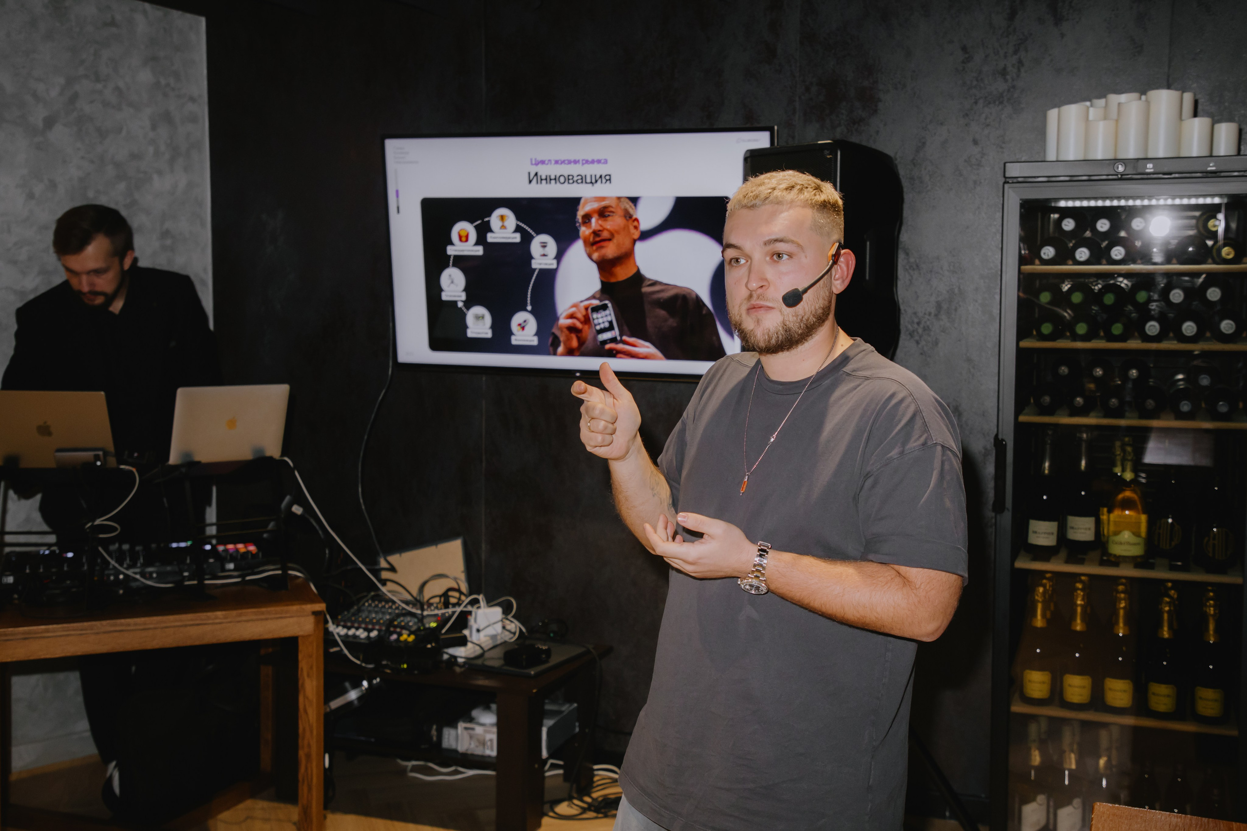 Бизнес завтрак на 89 этаже. Фотограф в Москве и Санкт-Петербурге Дарина