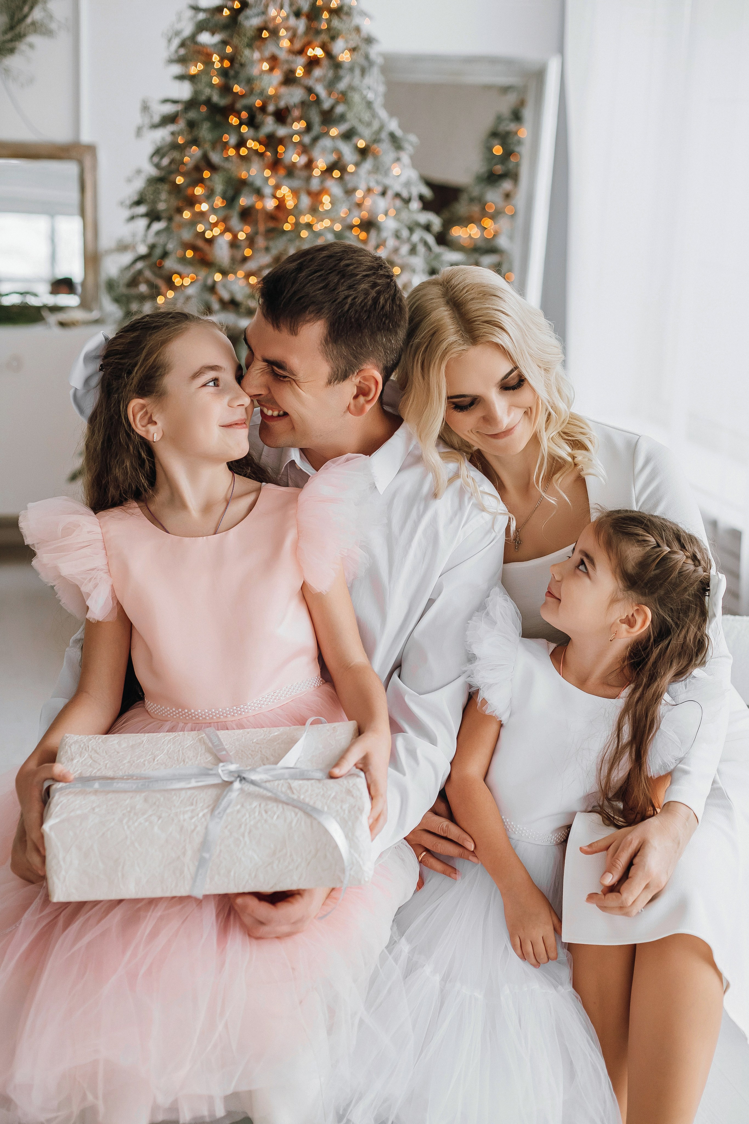 Семейная новогодняя фотосессия. Портретный и семейный фотограф в Минске