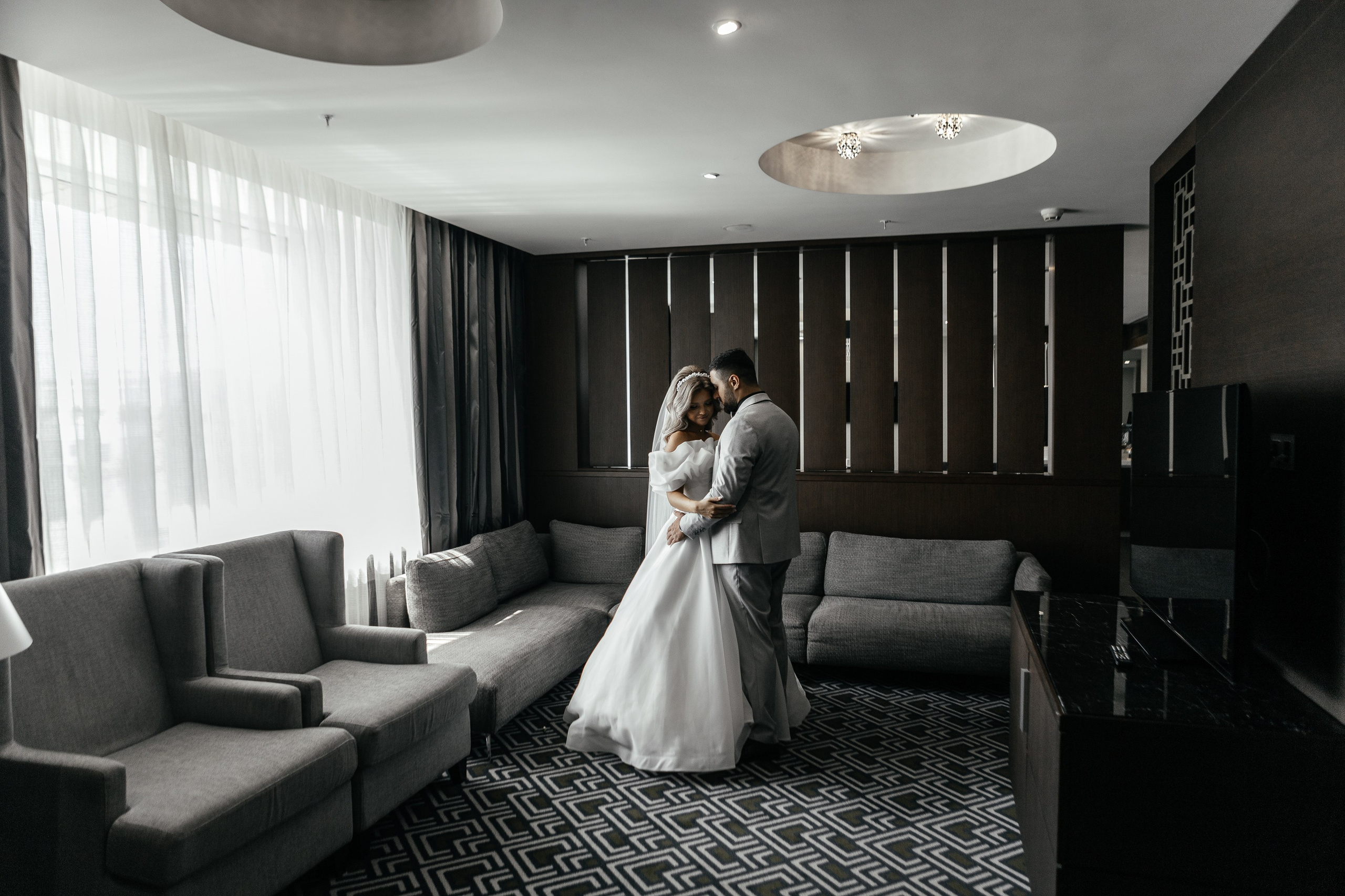 Свадебный фотограф Уфа — Руслан ГабдлисламовЖивые эмоции, красивые кадры, воспоминания на всю жизнь.Работаю по всей Республике Башкортоста. Свадебный фотограф Уфа Руслан Габдлисламов