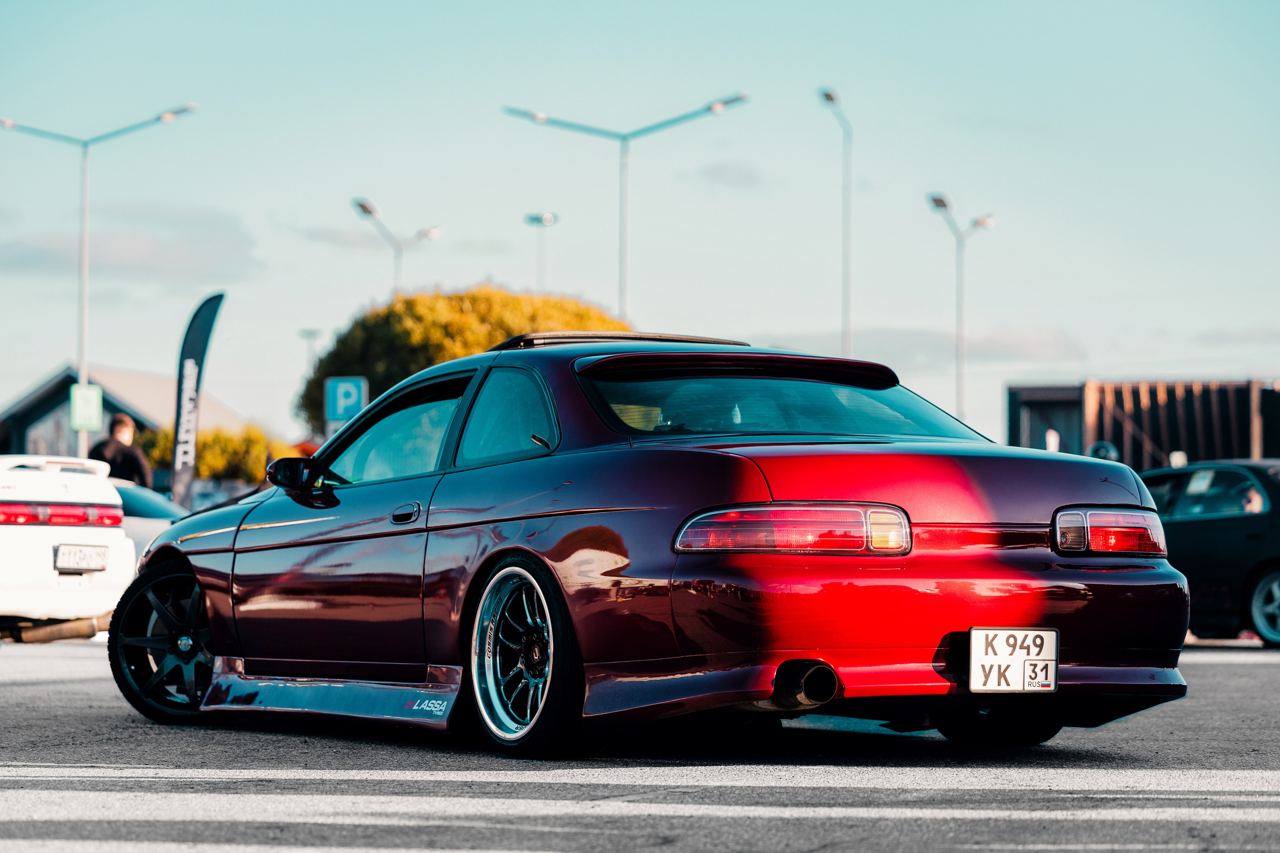 Фотографии закрытия сезона 2025 VibeSide — дрифт и автошоу у МЕГА Дыбенко, Санкт-Петербург