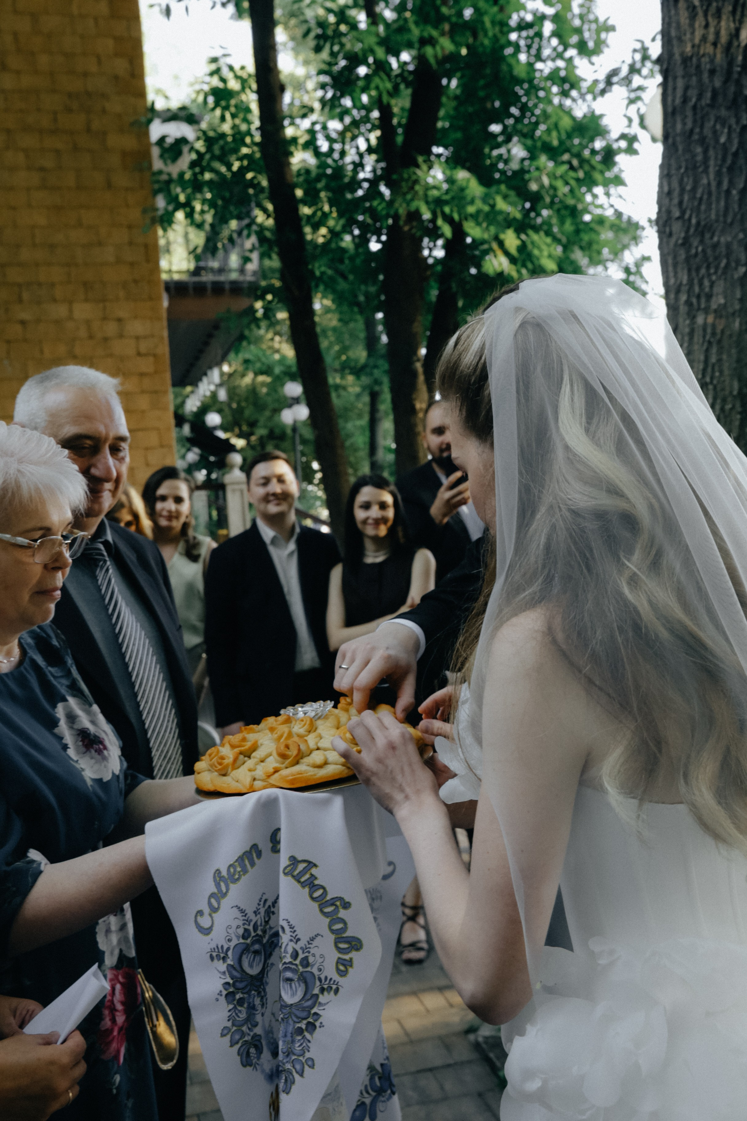 Теплый август