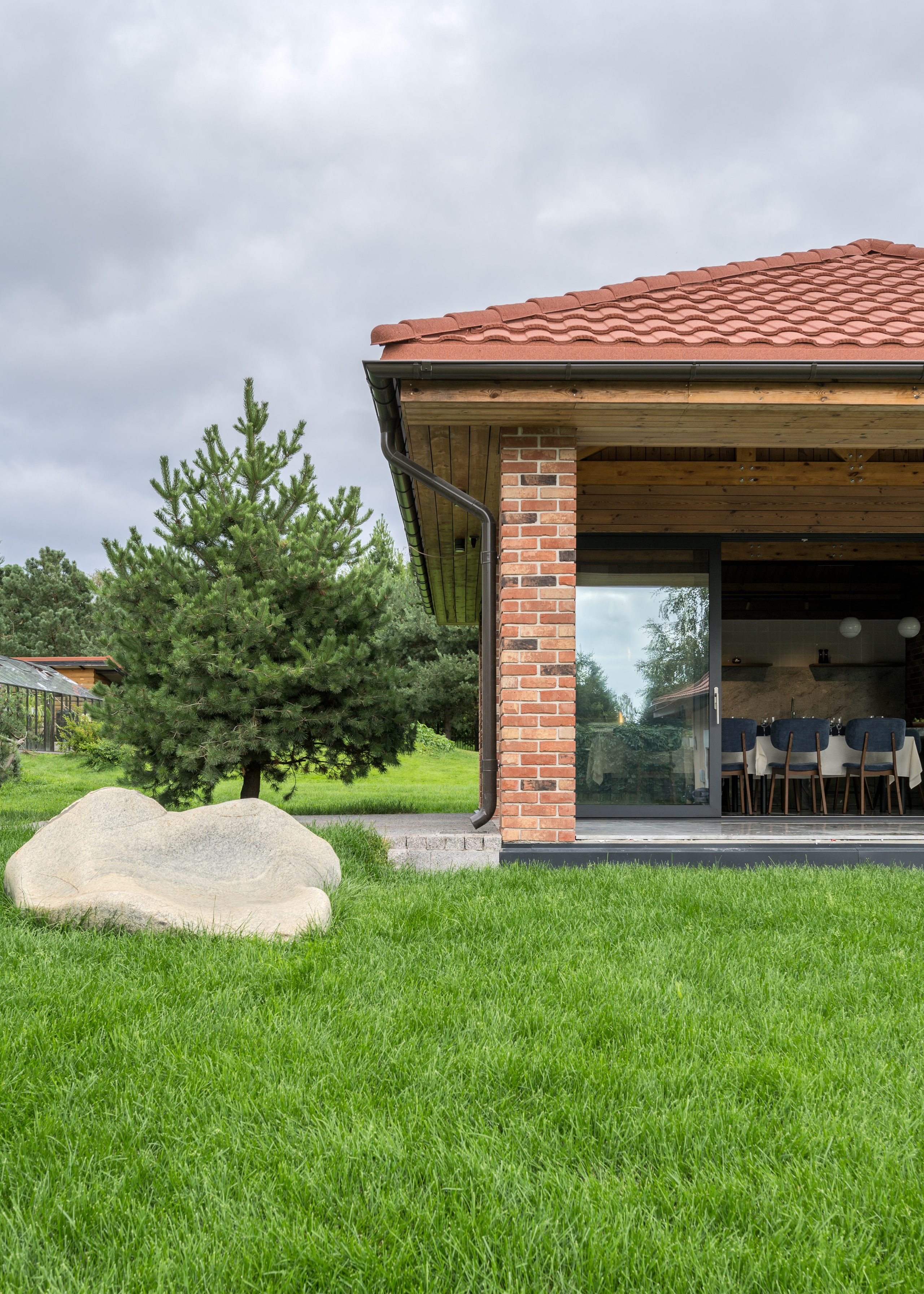 Уличная гриль-беседка. Интерьерный фотограф Мария Дмитриева. Санкт-Петербург