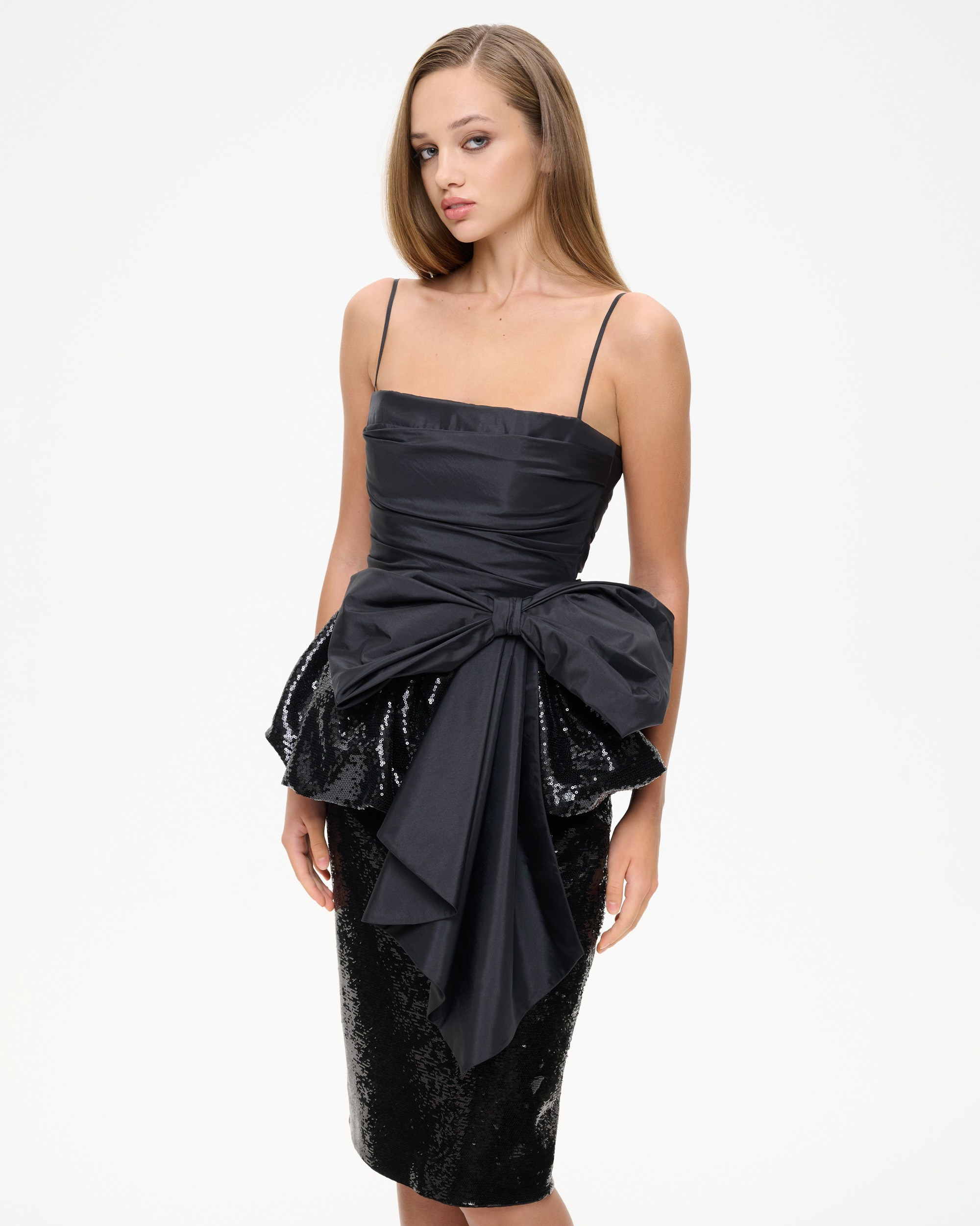 Каталог для бренда The Rozie. Фотограф для брендов в Москве Ксения Чупрунова