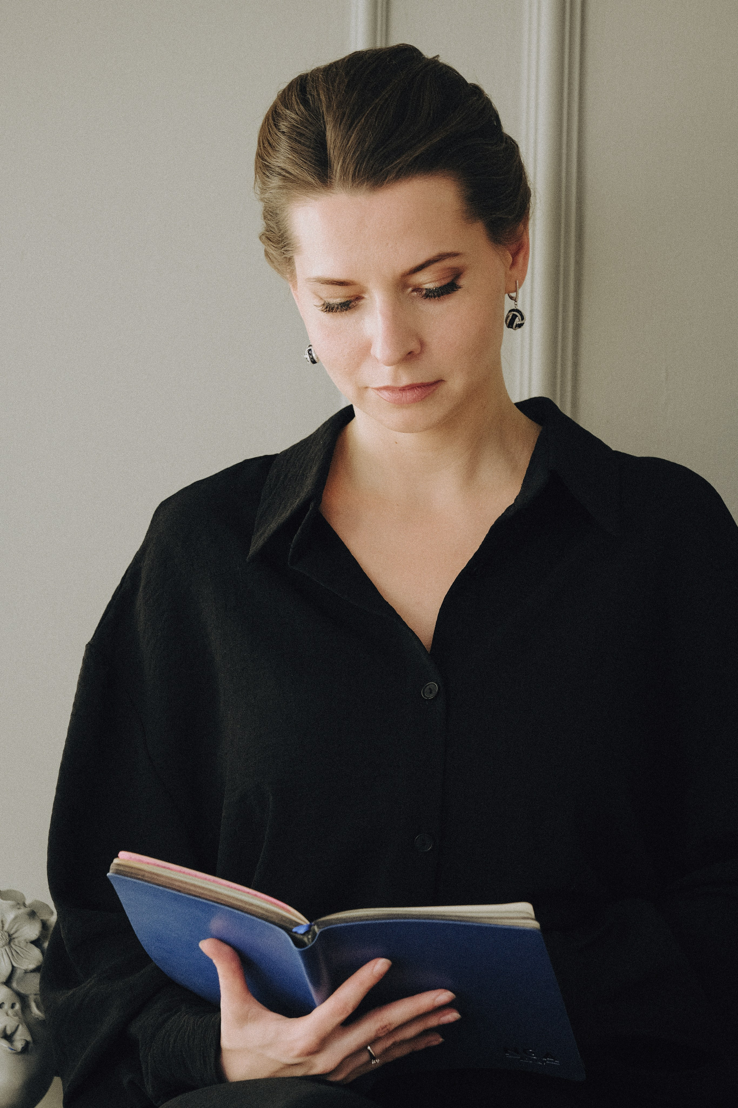 ФОТОСЕСИИЯ В СТУДИИ ДЛЯ ДЕВУШКИ ПСИХОЛОГА. Профессиональный фотограф, Санкт-Петербург — Виктория Богомолова