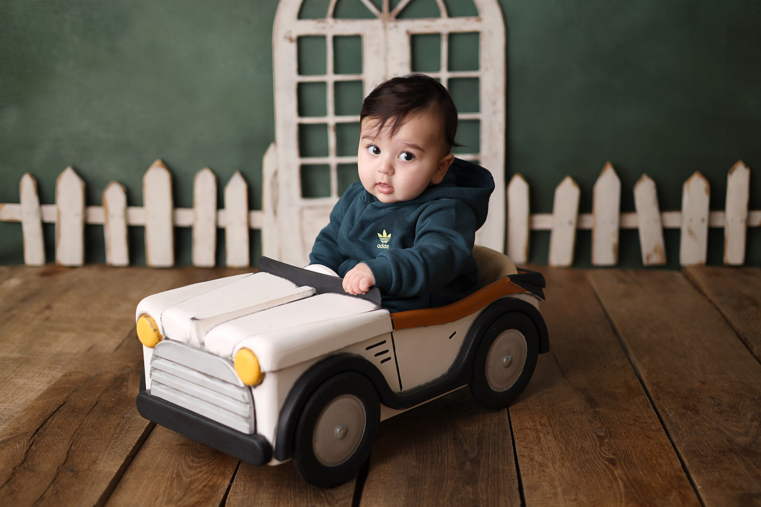 Азнавуру 6 месяцев. Фотограф новорожденных Москва. Ньюборн фотограф Москва