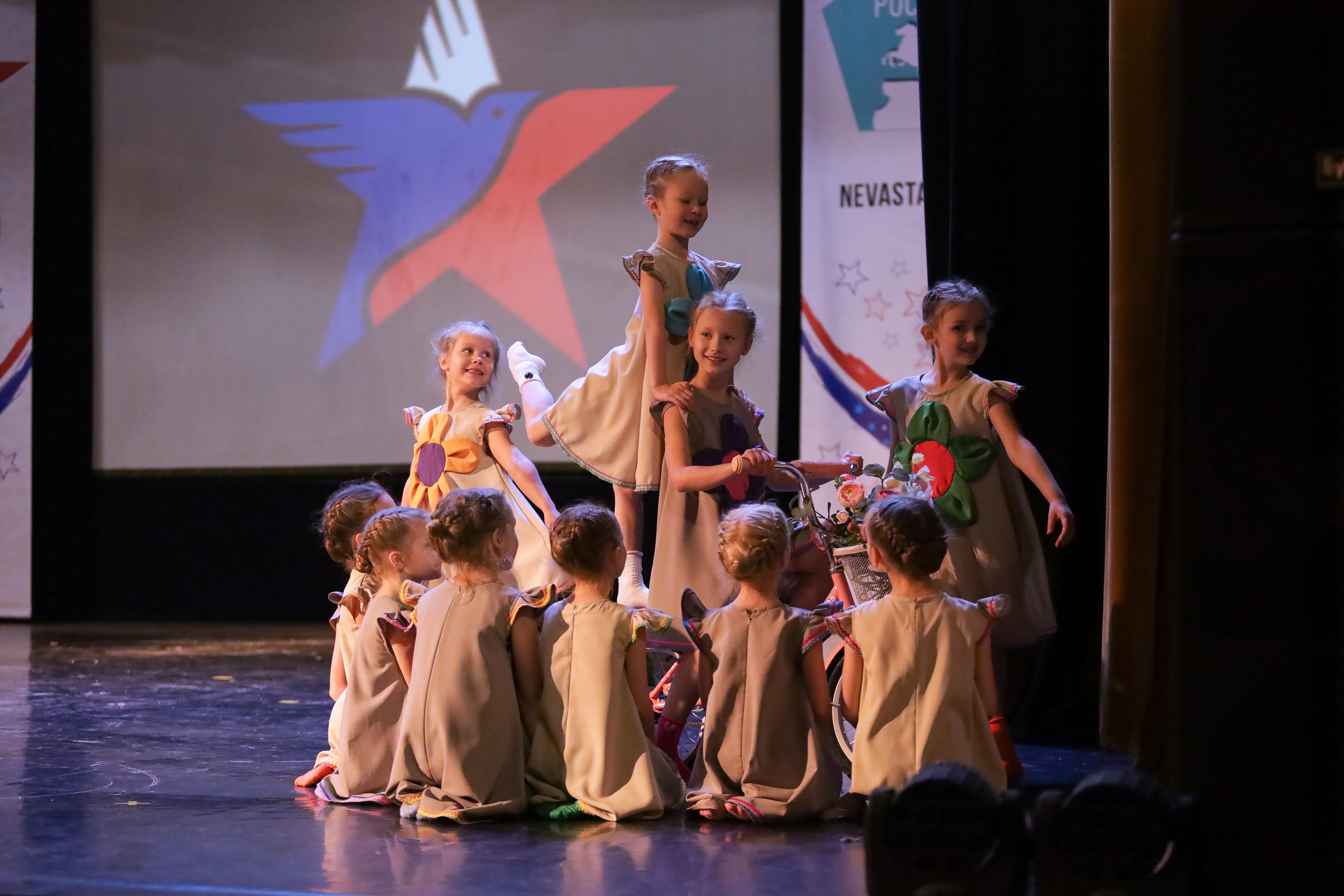 Невские Звезды. Портретный Фотограф Александр «Konevtsoph» В Санкт-Петербурге