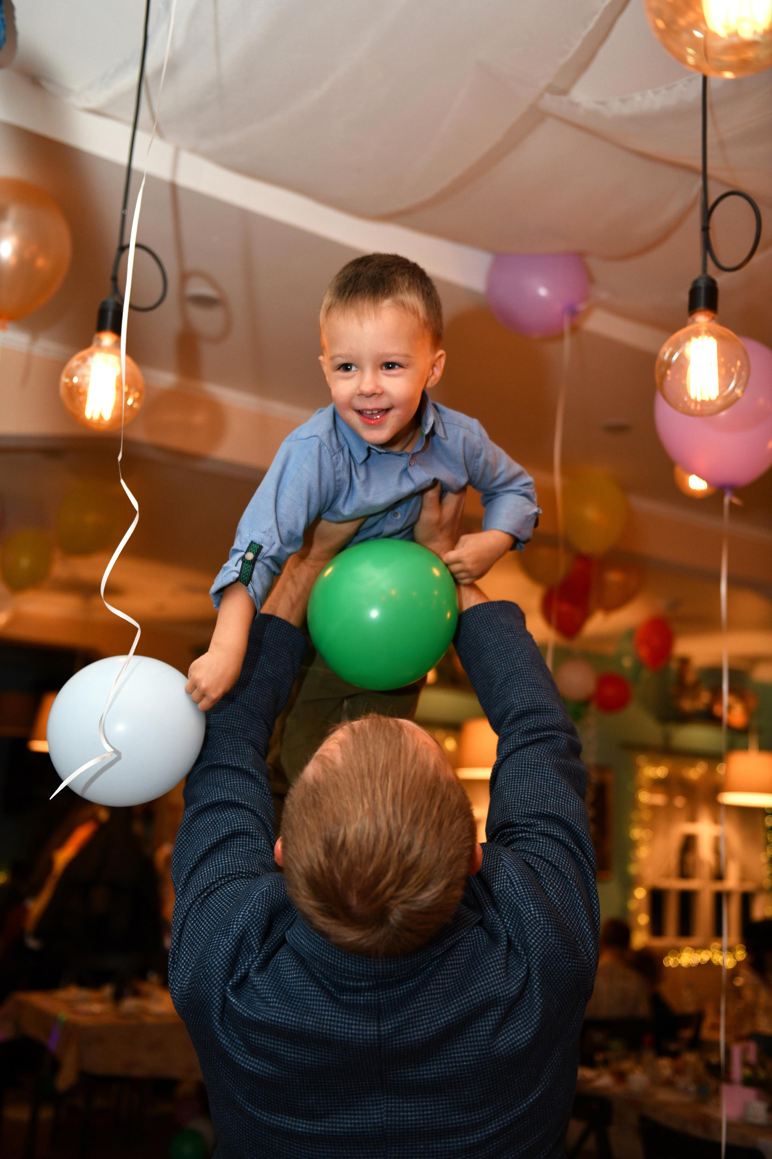 День Рождения Максима в кафе. Свадебный и портретный фотограф в Москве Галина Борисова