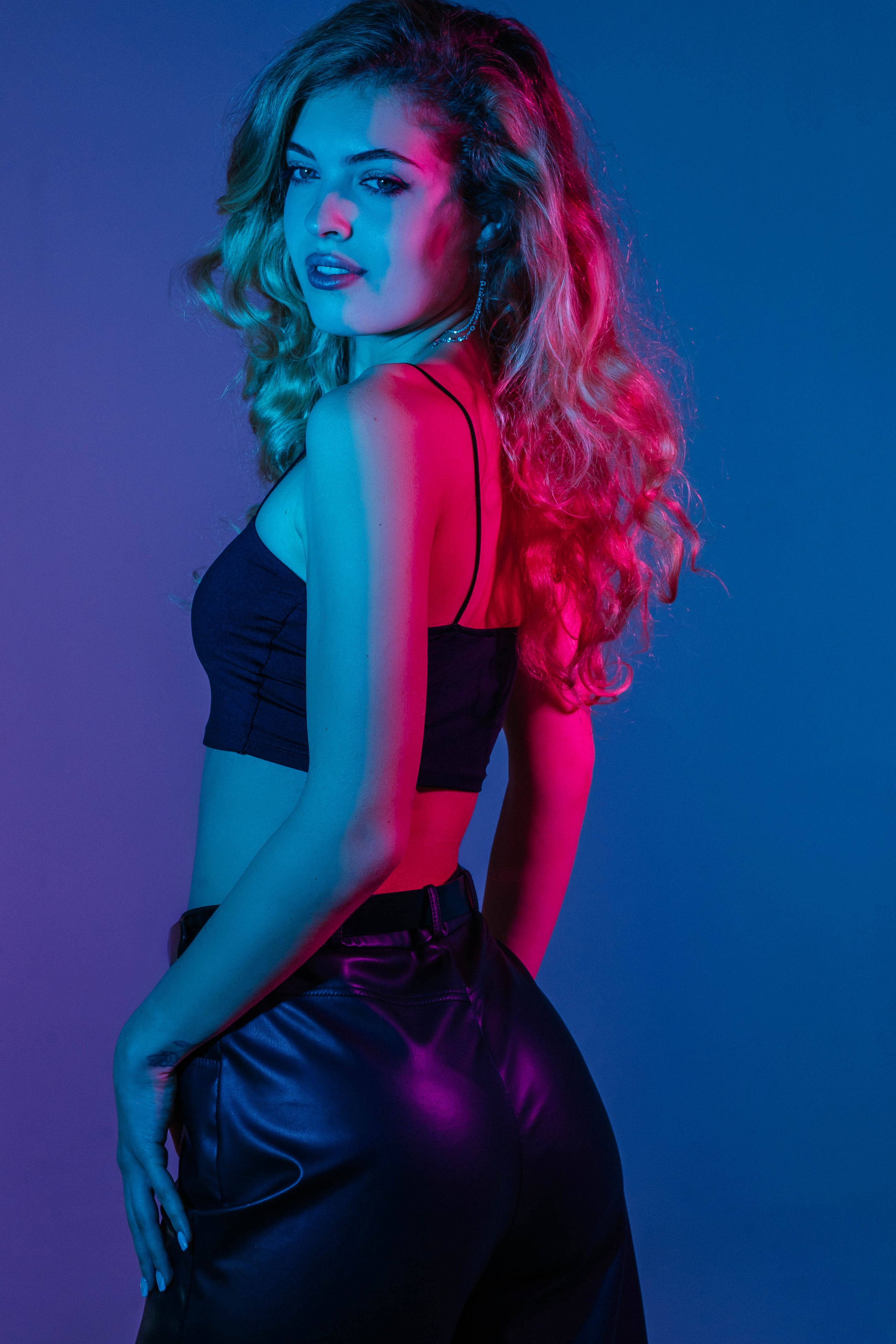 Студийный минимализм. Виктория Алпеева — фотограф по любви