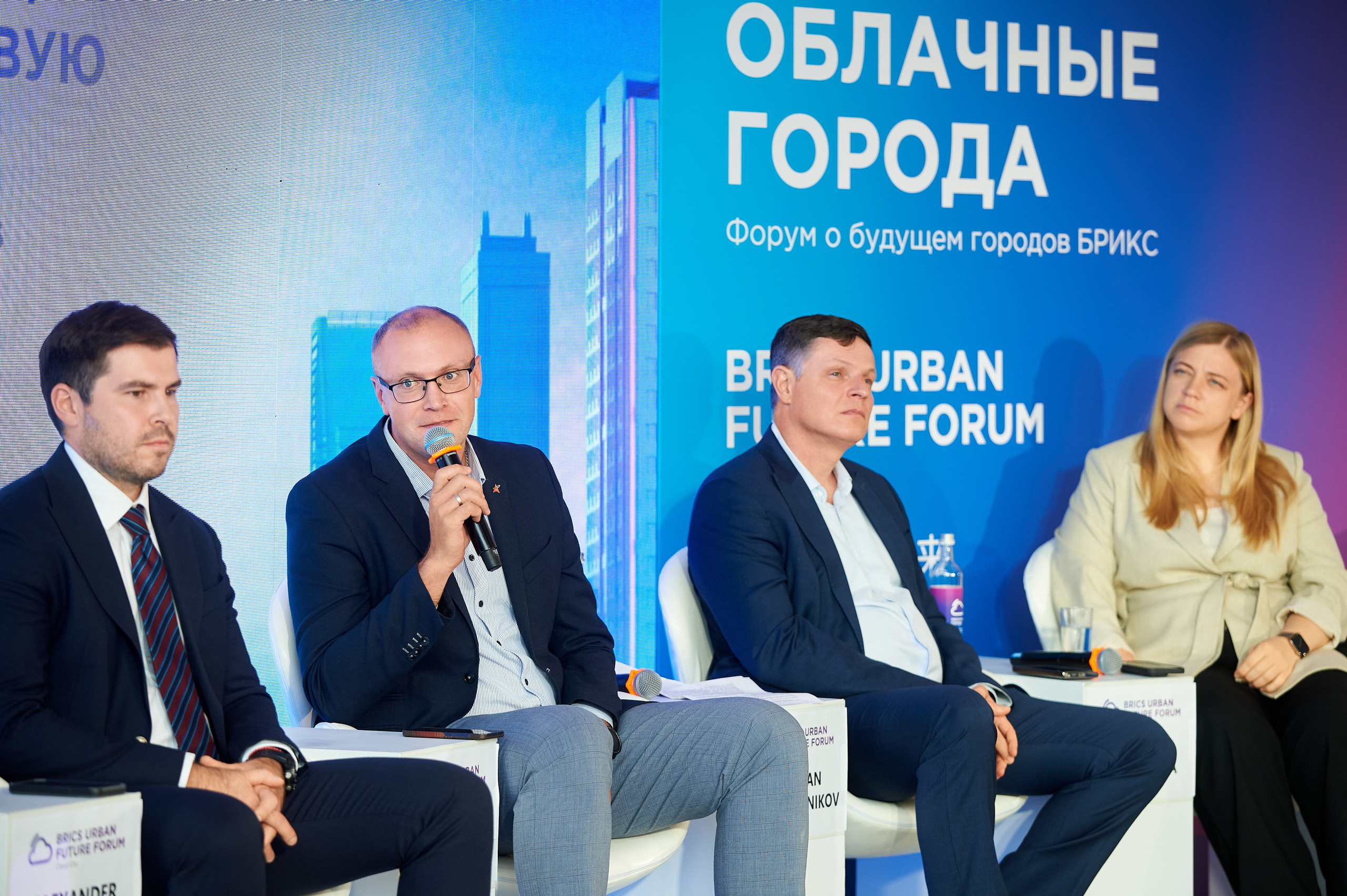 Облачный город 2025. Ретушер Довгуля Александр