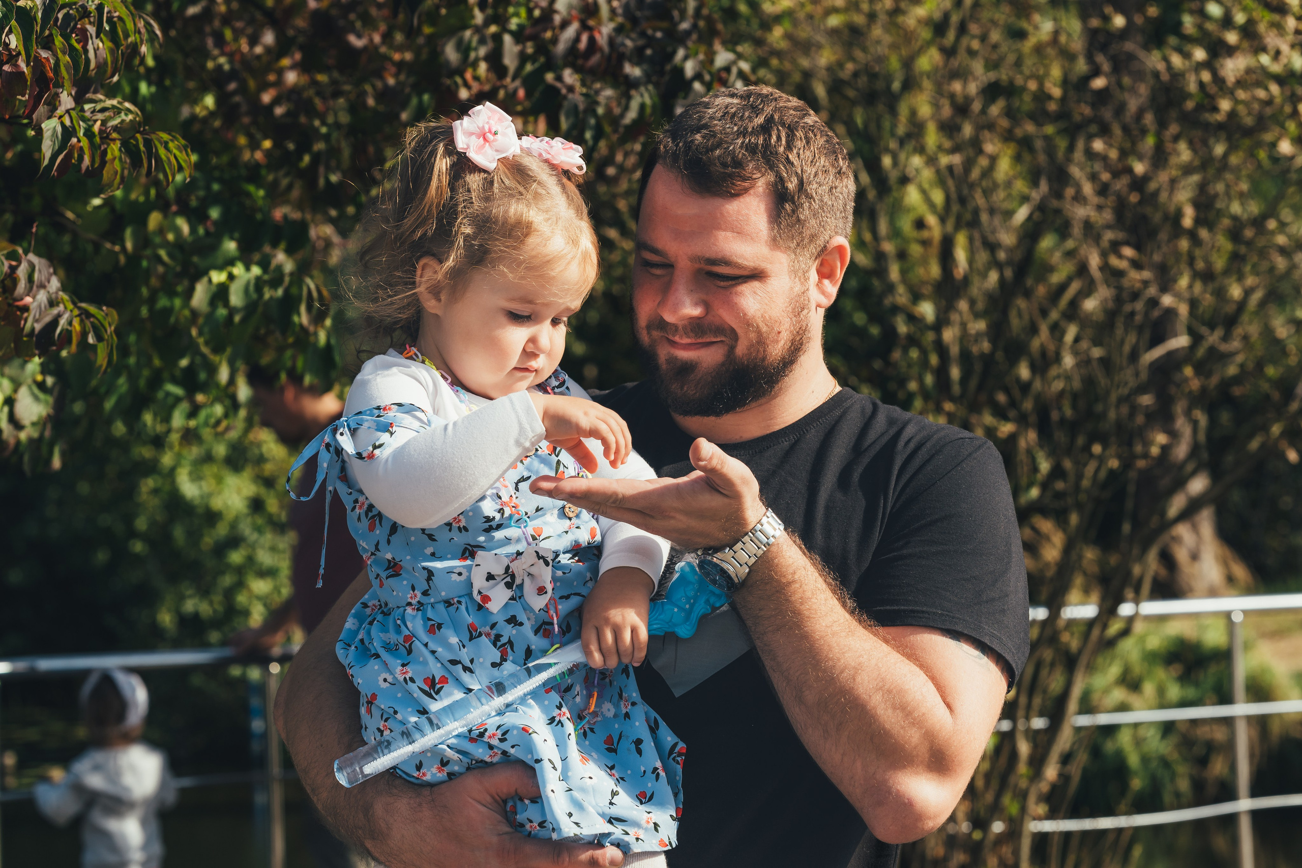 Денис с дочкой, Балашиха, парк Пехорка. Наталья Дукалова фотограф Щелково Королев Пушкино Москва Балашиха