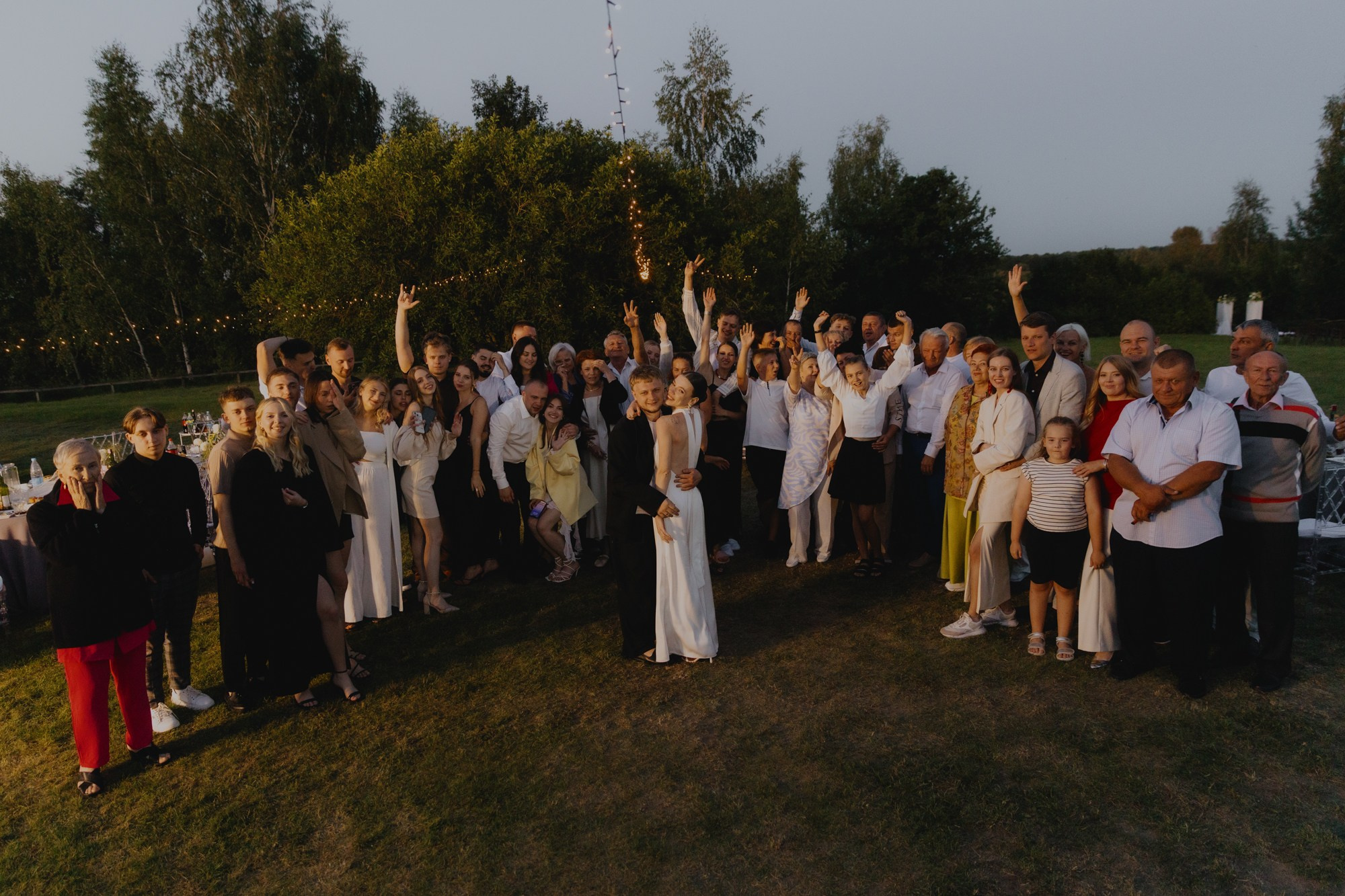 Лиза и Илья (полный день). Свадебные фотографы в Гомеле и Минске Сергей и Анастасия Фещенок