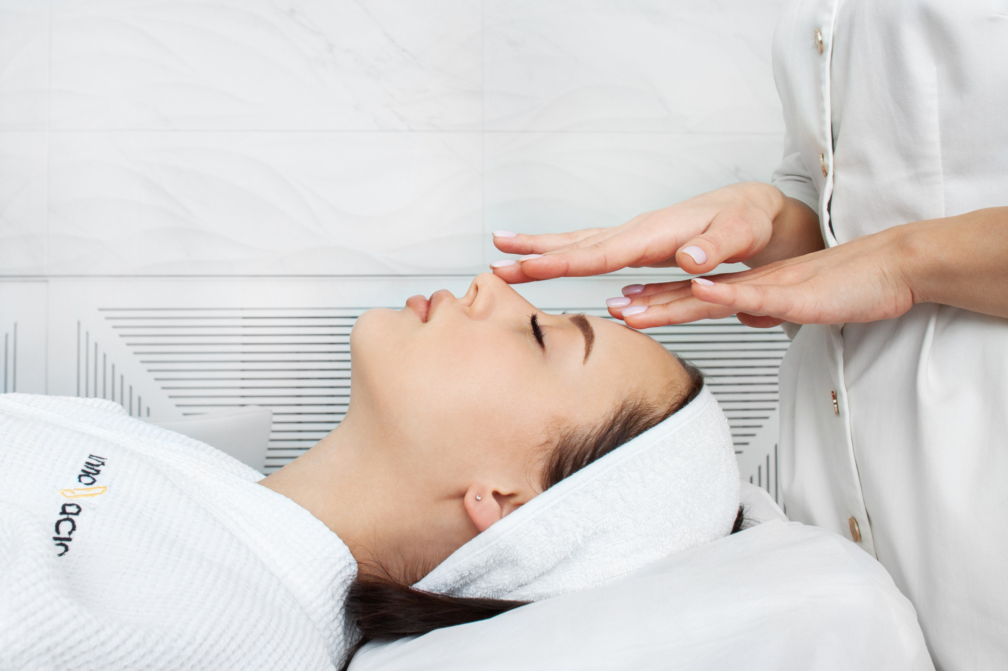 Фотограф для косметологической клиники в Симферополе. Психолог Онлайн и в Симферополе Елена Федорина