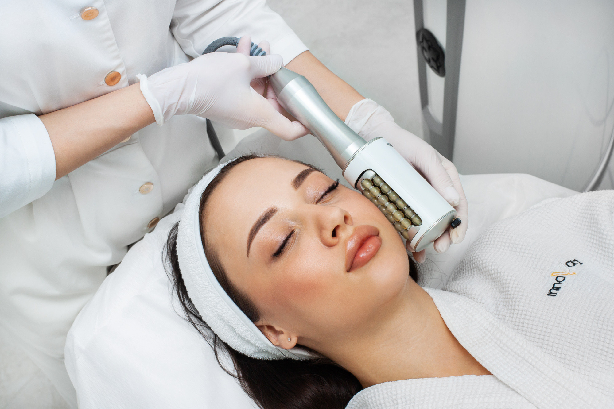 Фотограф для косметологической клиники в Симферополе. Психолог Онлайн и в Симферополе Елена Федорина