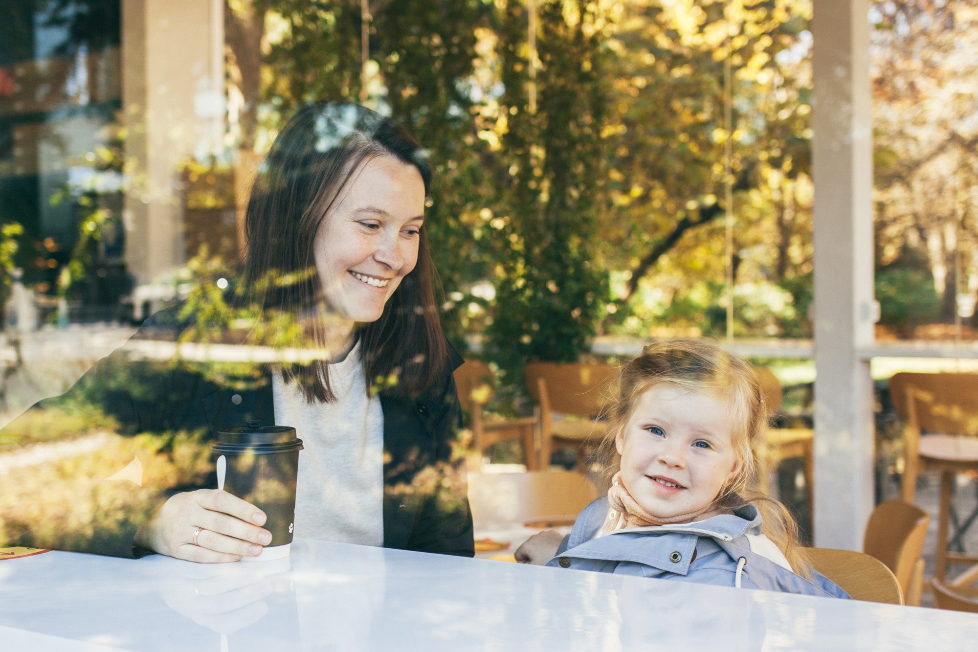 Семейная прогулочная фотосессия в Симферополе. Психолог Онлайн и в Симферополе Елена Федорина