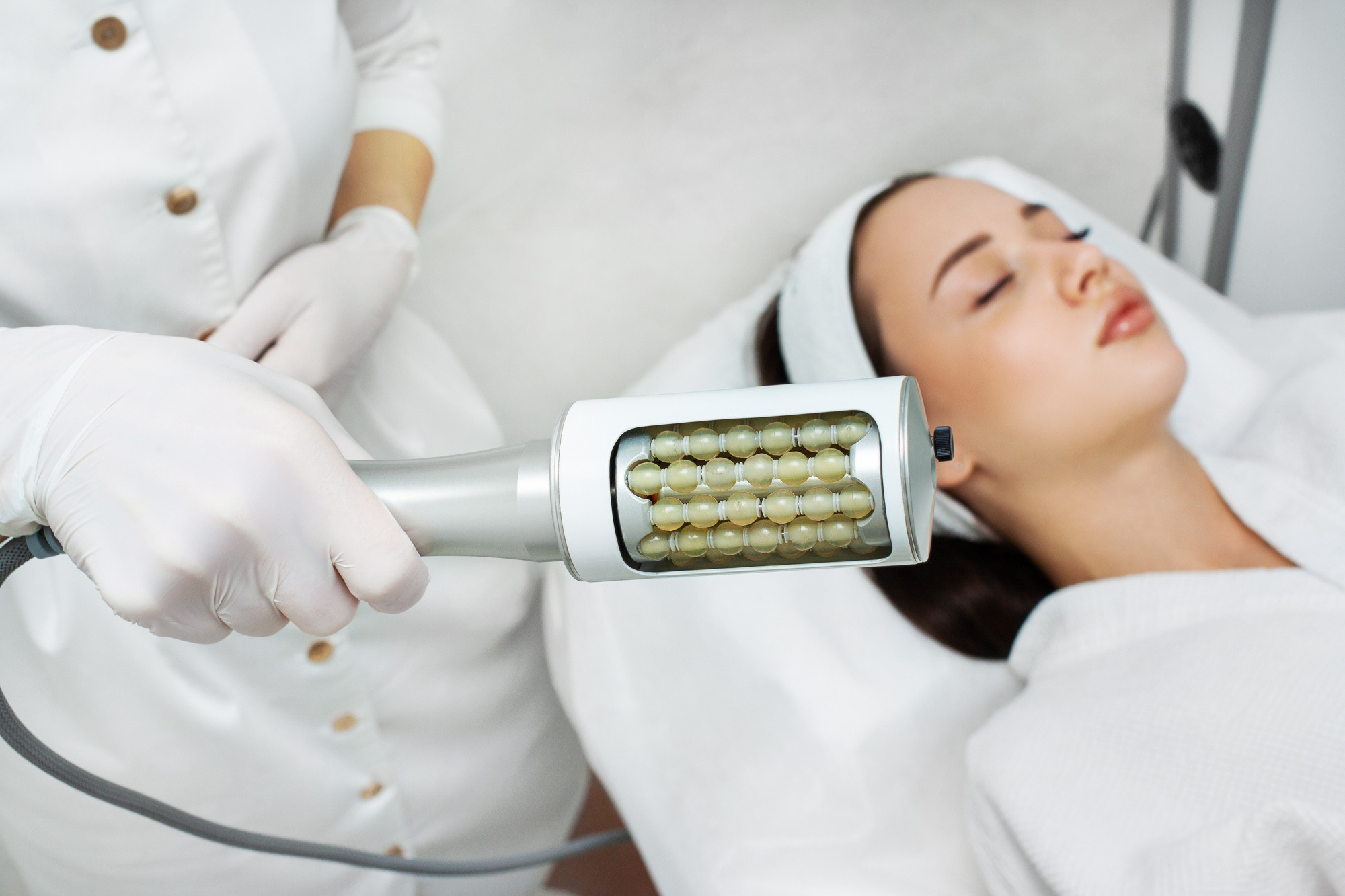 Фотограф для косметологической клиники в Симферополе. Психолог Онлайн и в Симферополе Елена Федорина