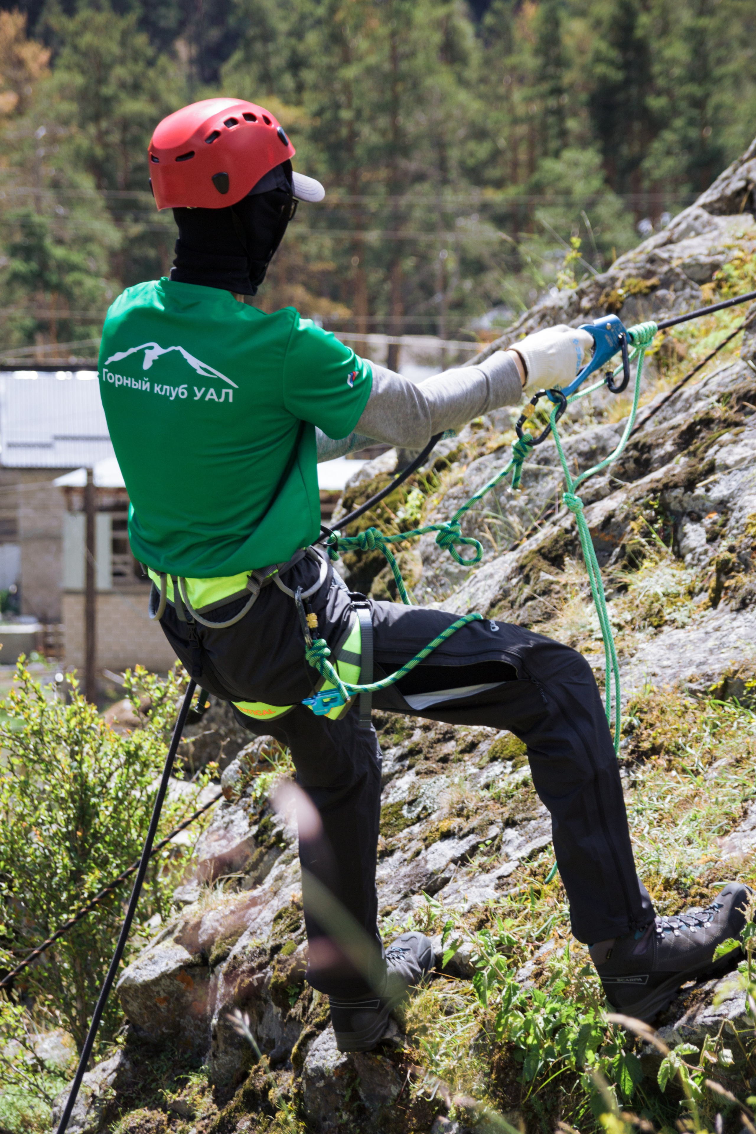 Тренировка на скалах в альплагере (Пример съемки). Фотограф Котий Даниил